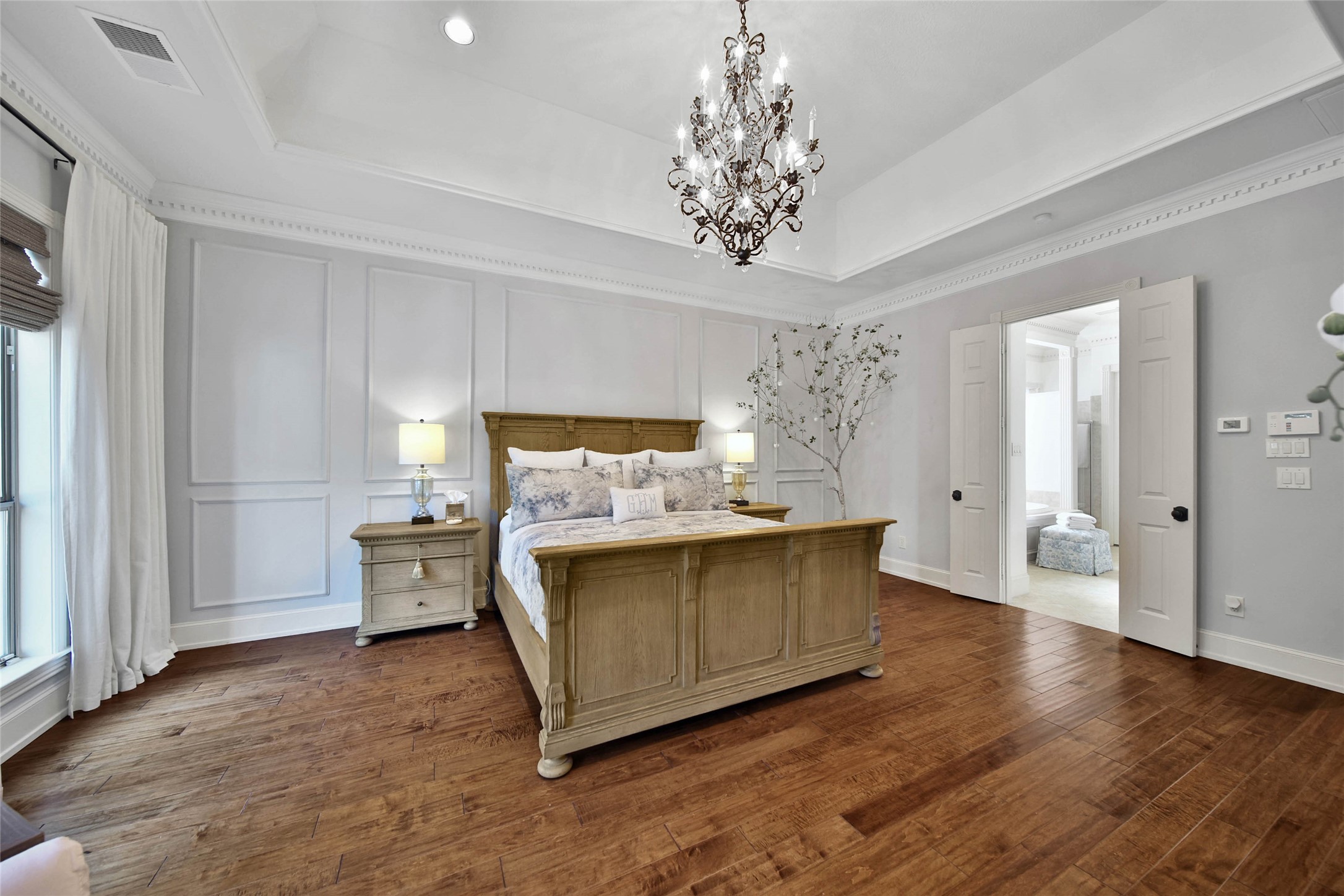 39 W Old Sterling Circle, The Woodlands, TX 77382