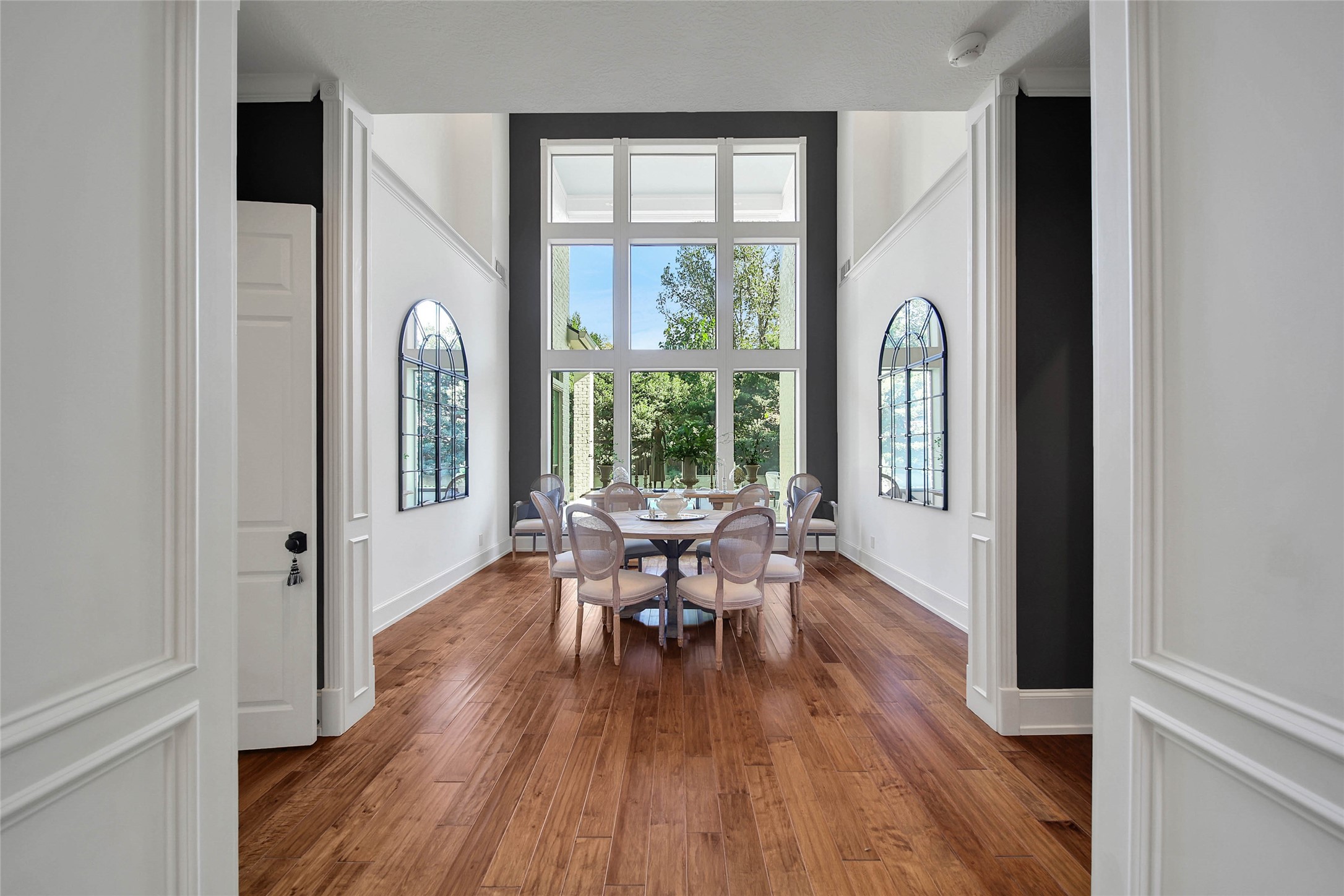 39 W Old Sterling Circle, The Woodlands, TX 77382