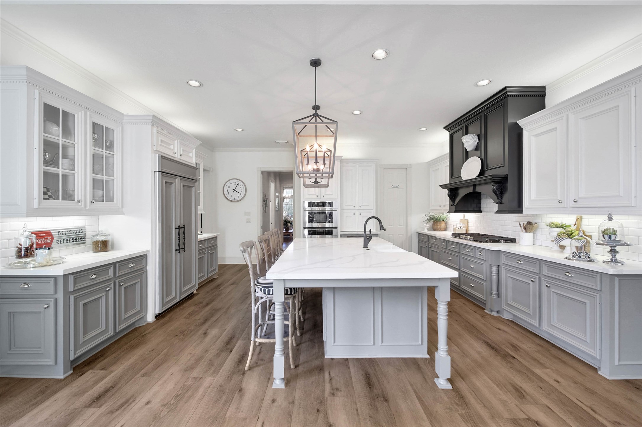 39 W Old Sterling Circle, The Woodlands, TX 77382
