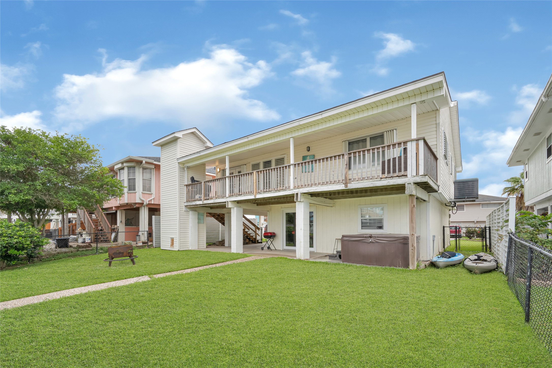 1227 Sailfish St, Hitchcock, TX 77563 1227 Sailfish St, Hitchcock, TX 77563