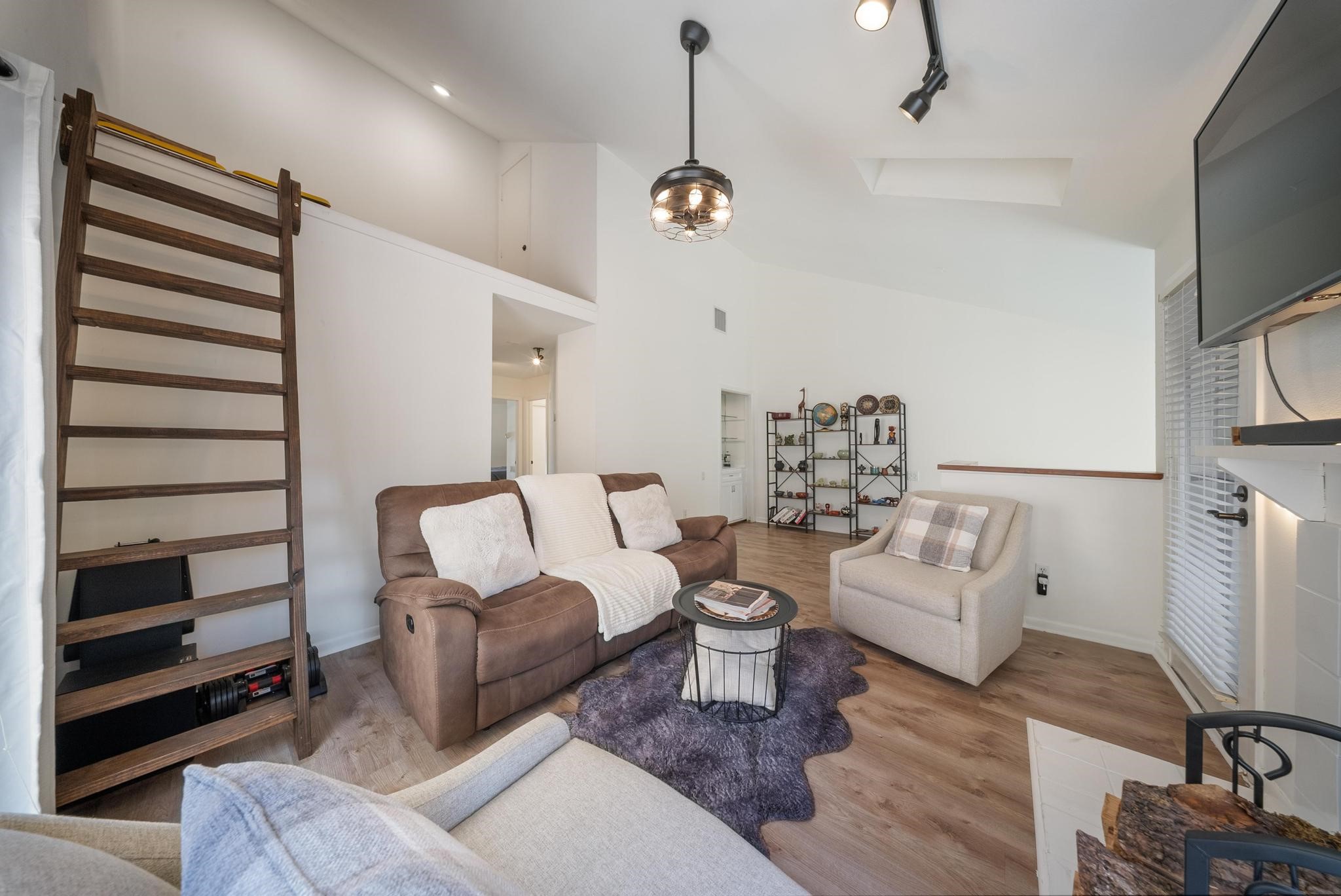 4904 Feagan Street, #1, Houston, TX 77007