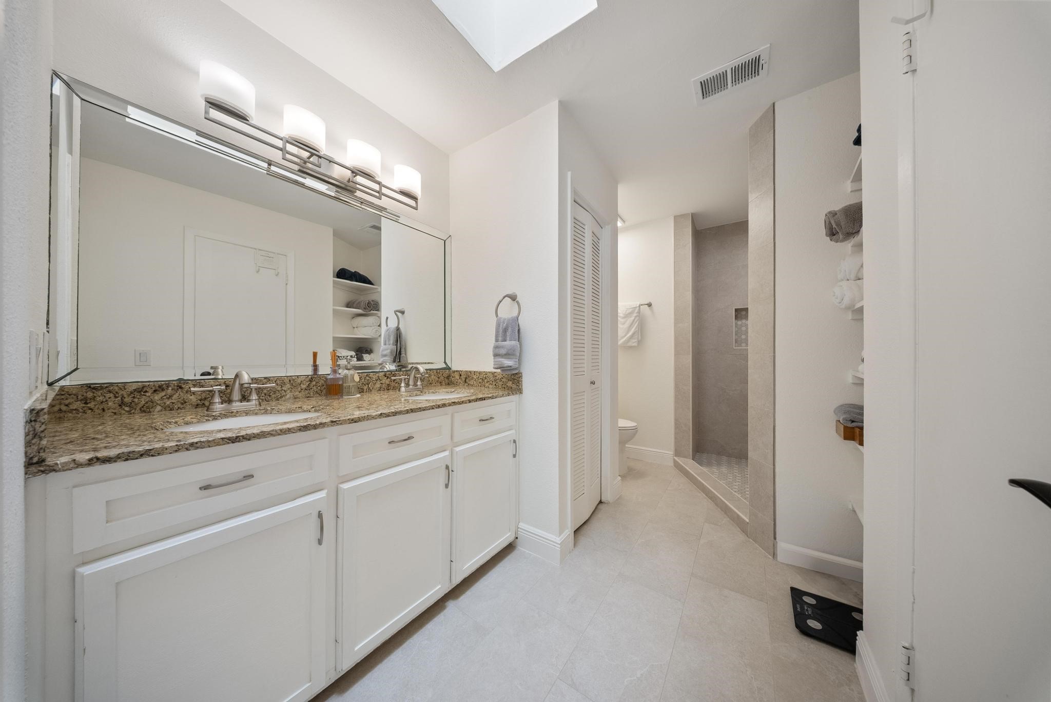 4904 Feagan Street, #1, Houston, TX 77007
