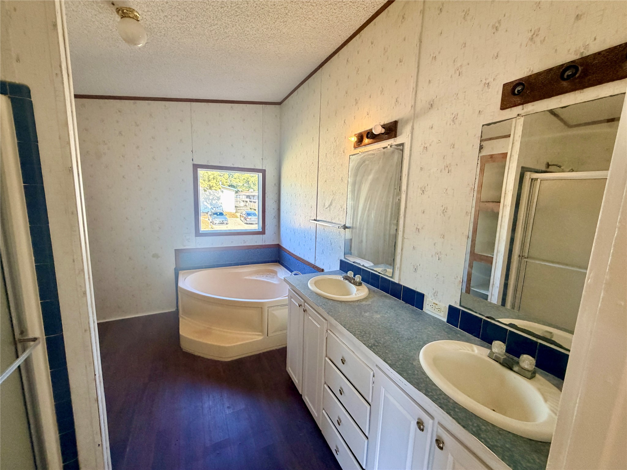 802 De Lorean Court, Humble, TX 77396