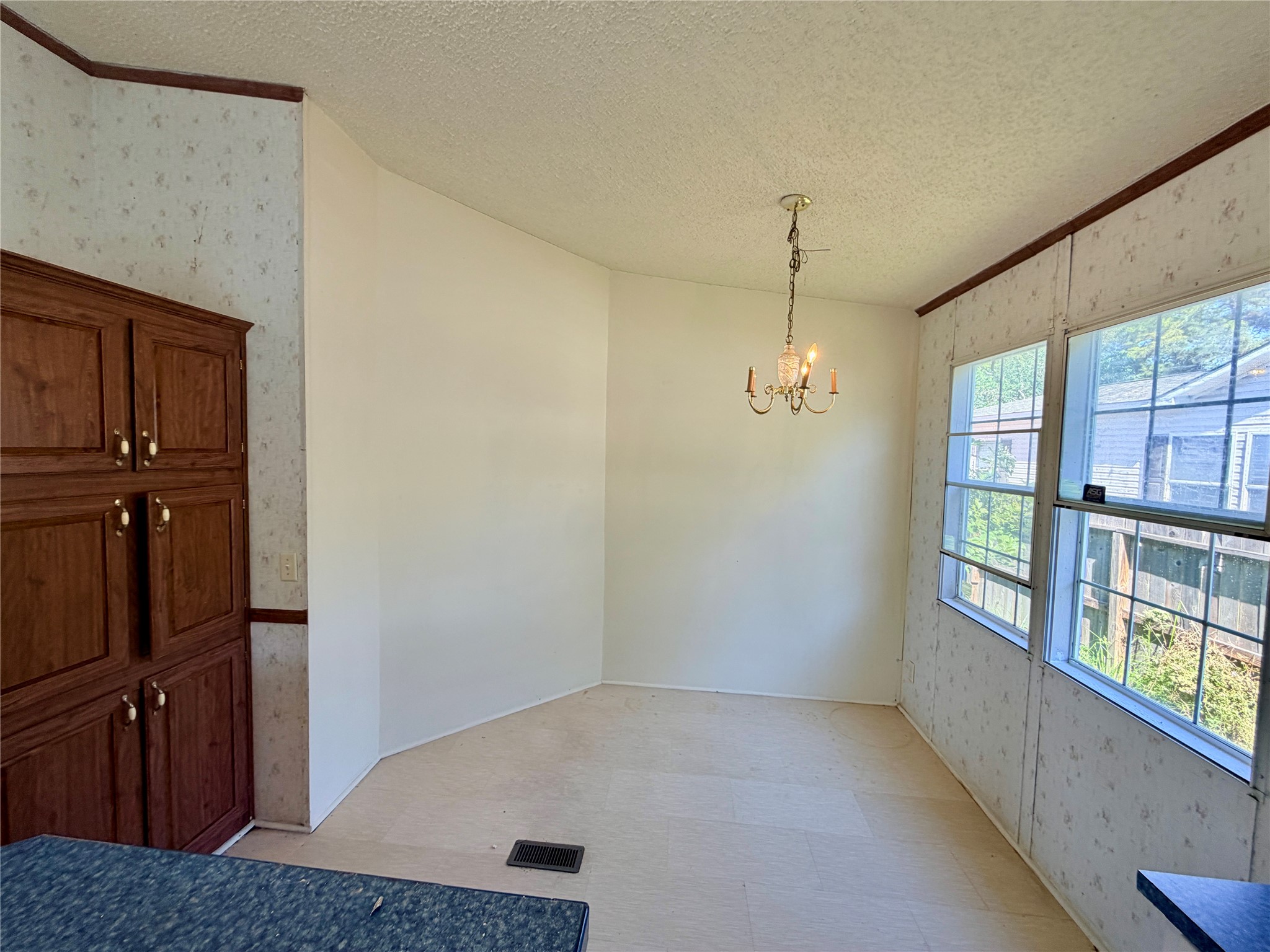 802 De Lorean Court, Humble, TX 77396