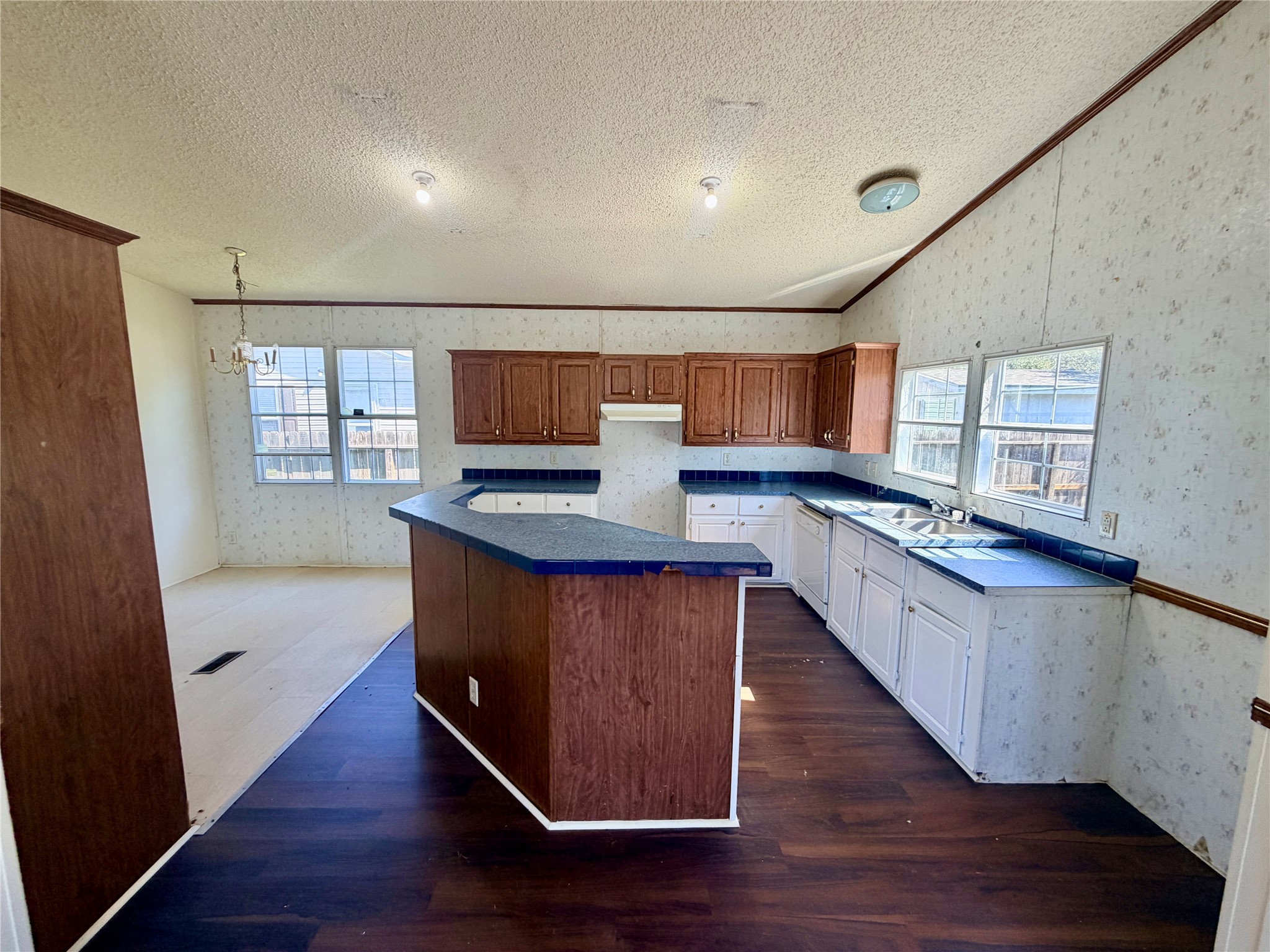 802 De Lorean Court, Humble, TX 77396