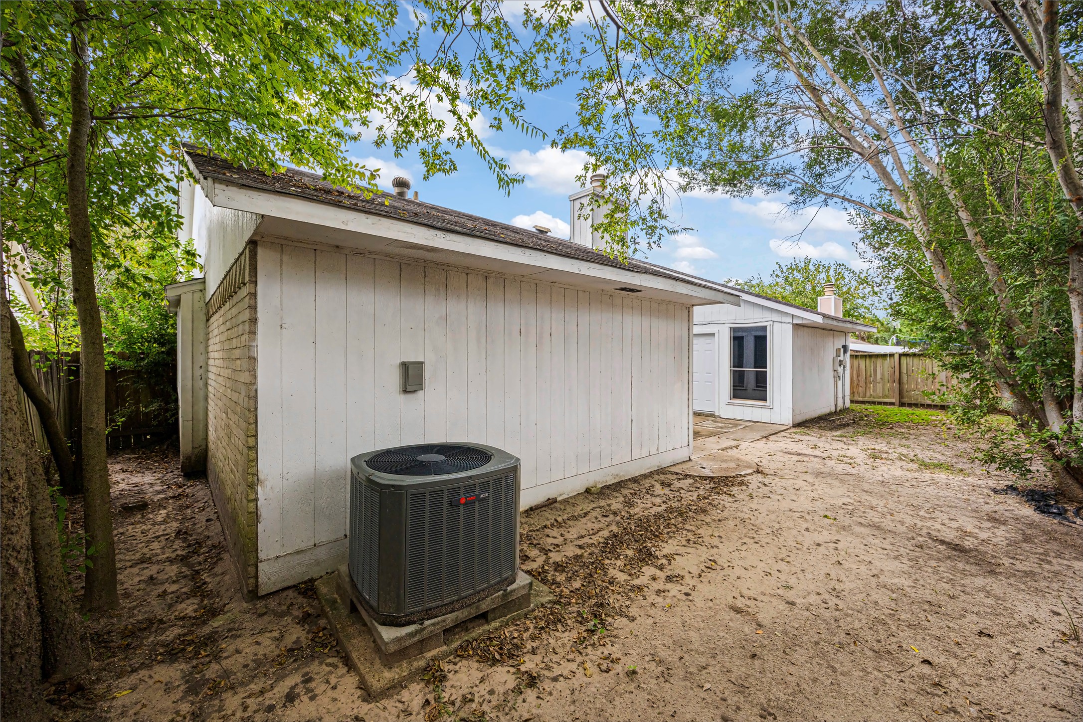 5610 Longforest Drive, Houston, TX 77088