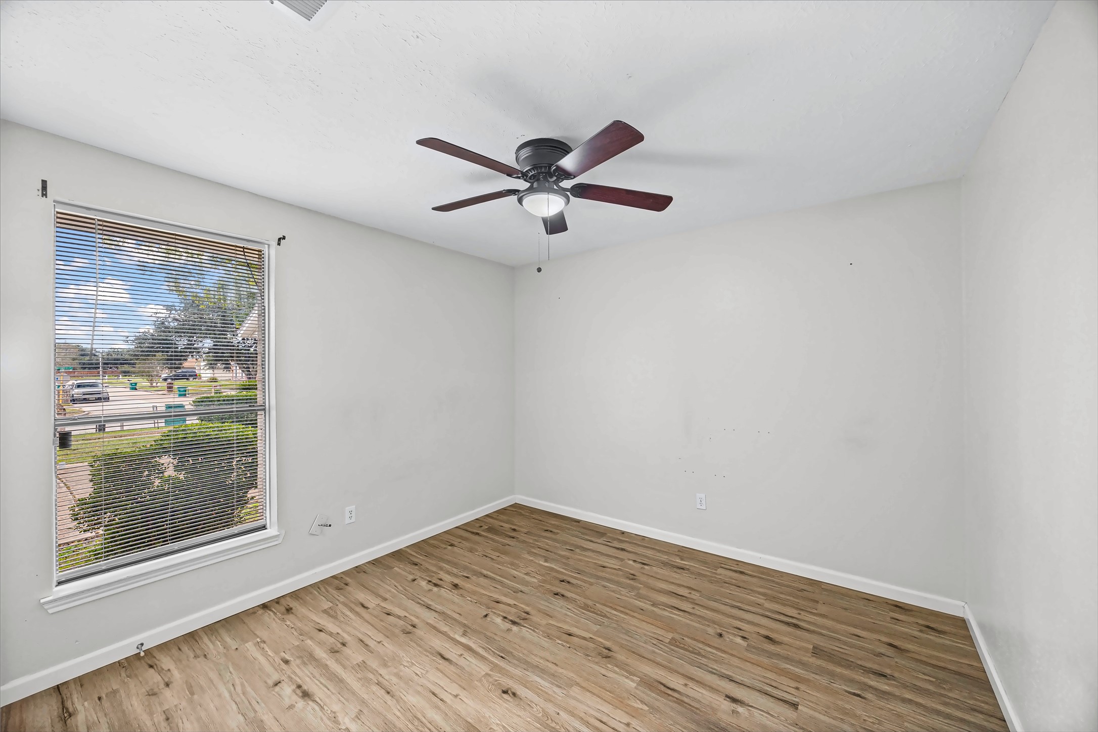 5610 Longforest Drive, Houston, TX 77088