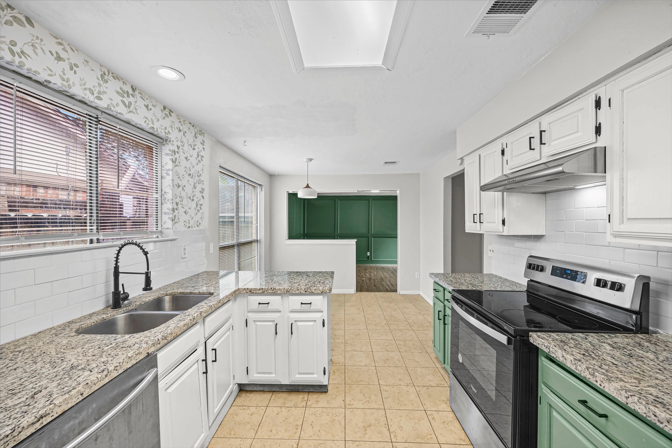 5610 Longforest Drive, Houston, TX 77088
