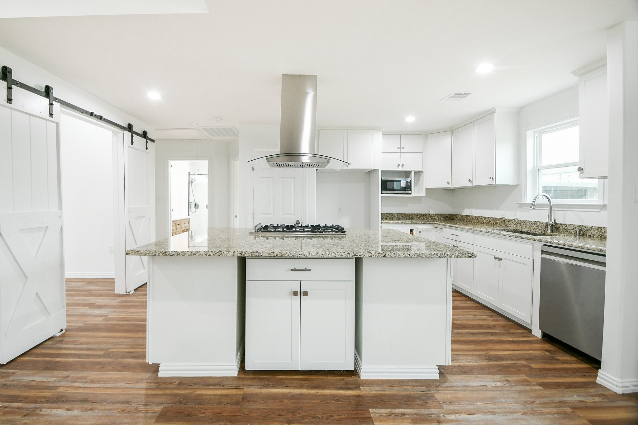 You will love the pull out rolling island You will love the pull out rolling island