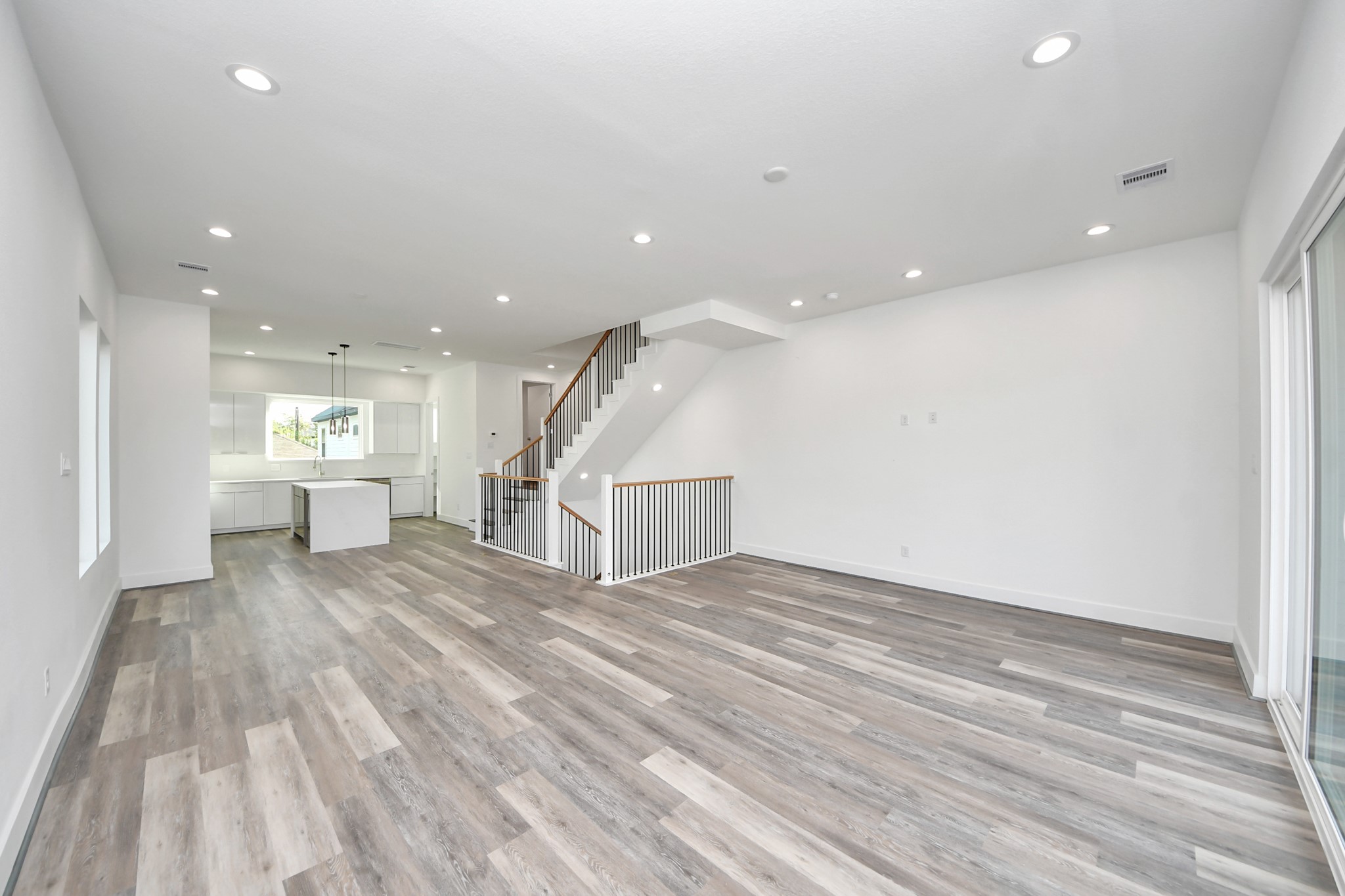 Open living room/ Dining area (Sample photo from same floor plan next to the address)