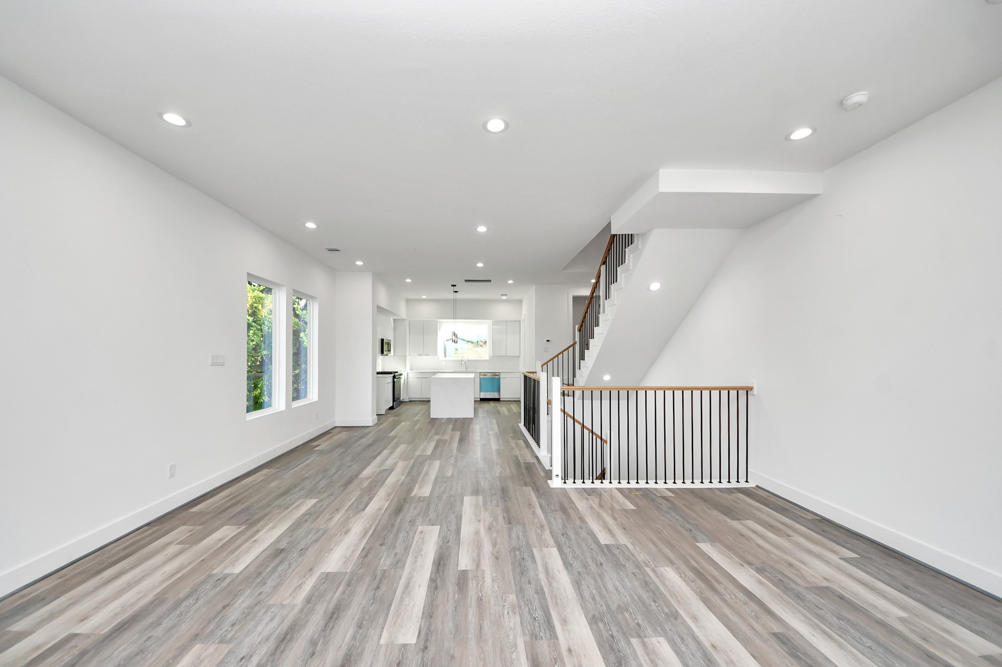 Open living room (Sample photo from same floor plan next to the address)