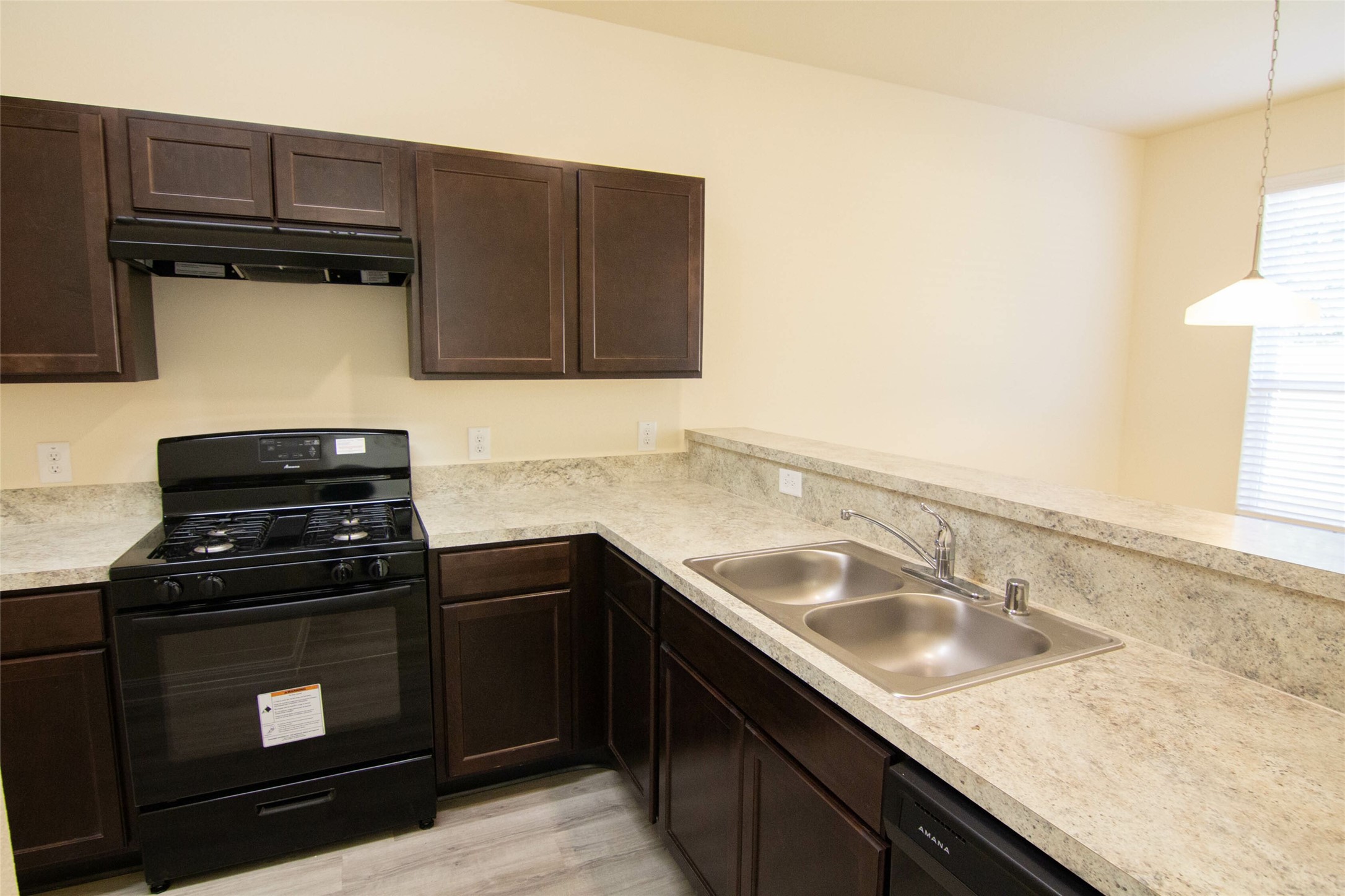 Photos may be representative of the floor plan and not the exact home. Finishes, layout, and features of the actual property for lease may vary.