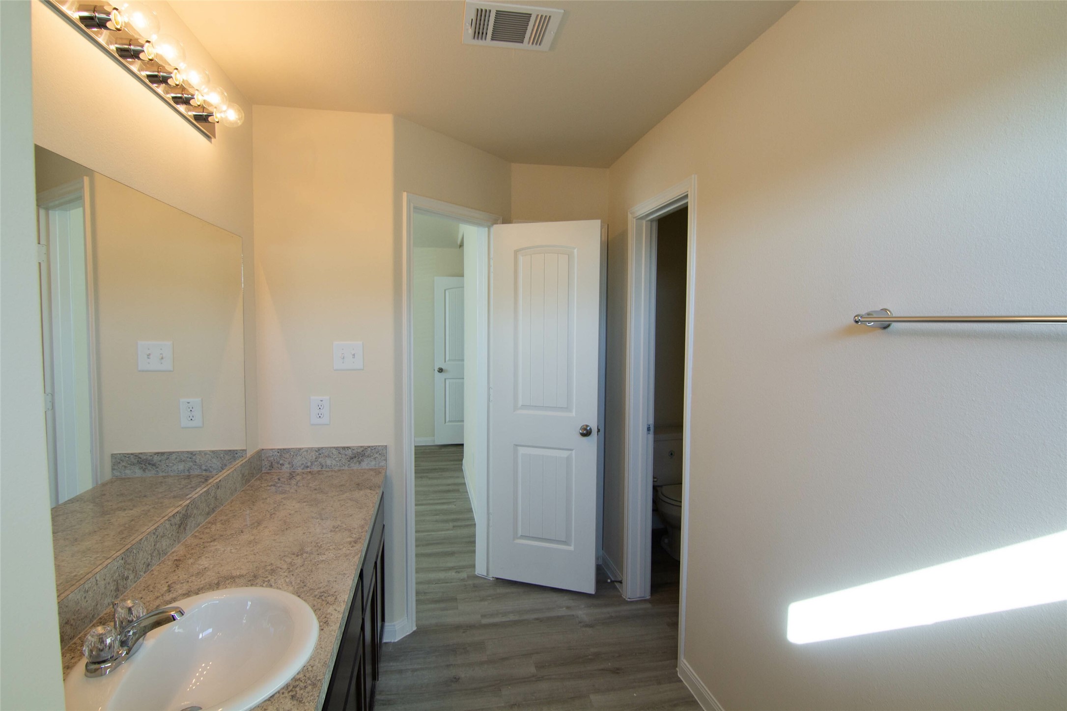 Photos may be representative of the floor plan and not the exact home. Finishes, layout, and features of the actual property for lease may vary.