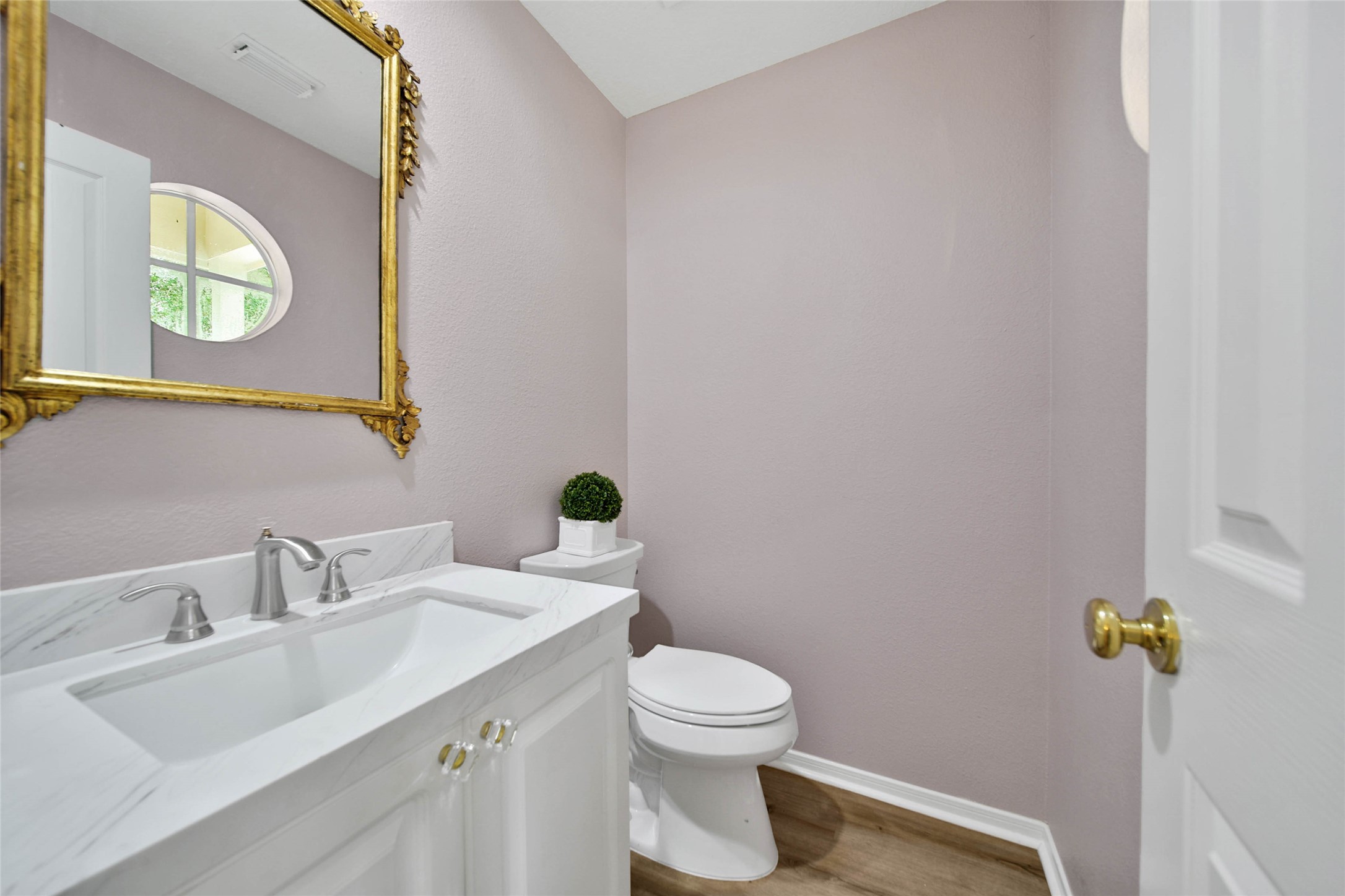 35 S Apple Springs Circle, The Woodlands, TX 77382