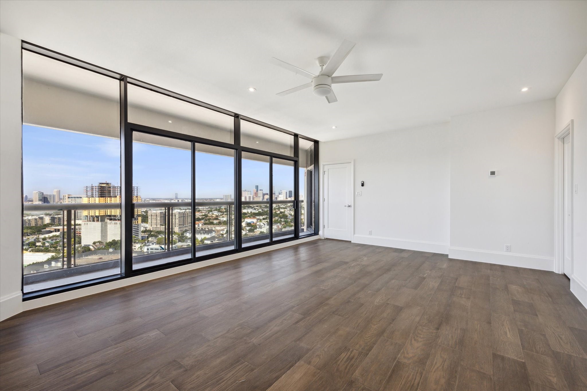 1701 Hermann Drive Drive, #27CE, Houston, TX 77004