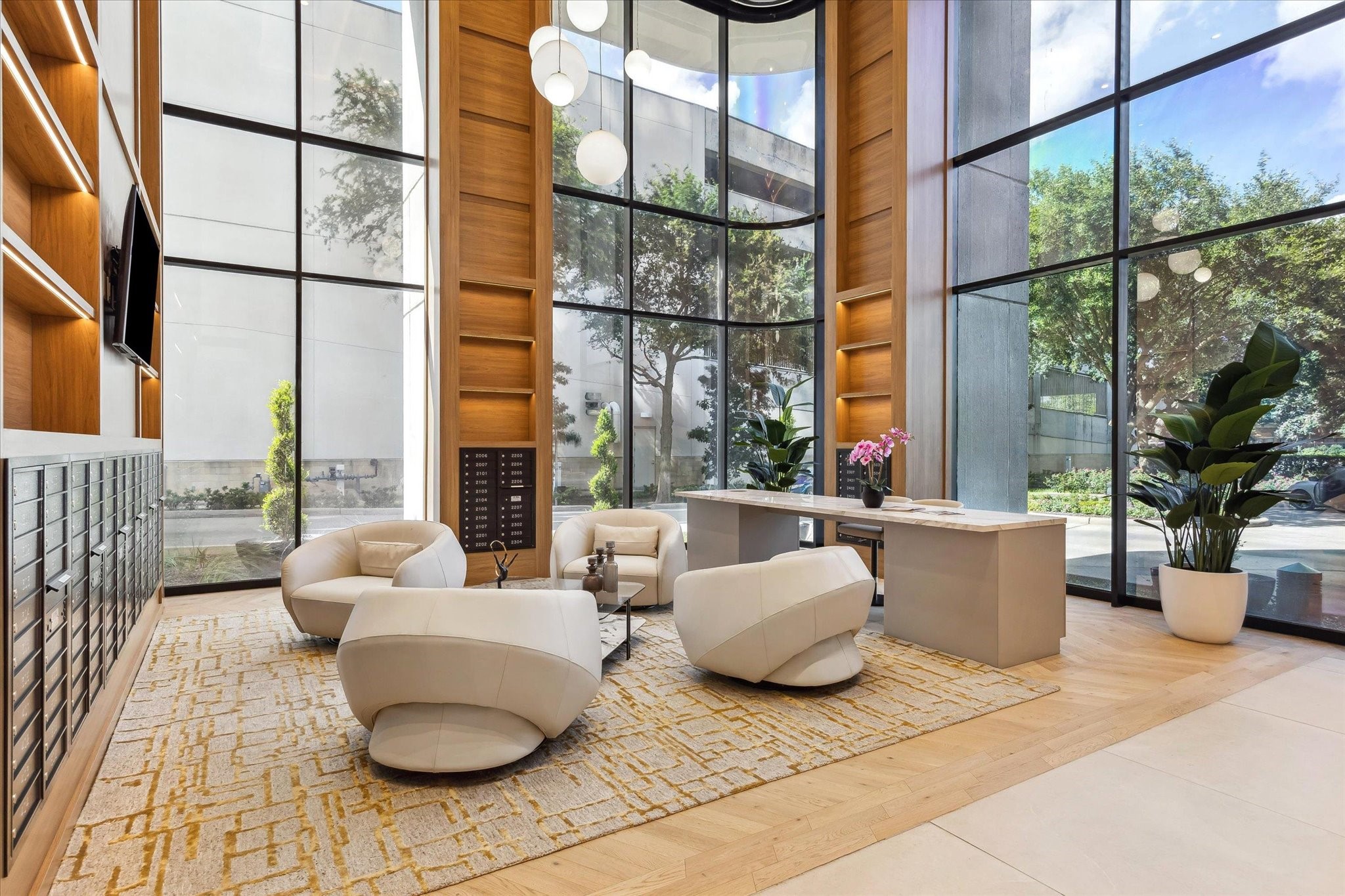 1701 Hermann Drive Drive, #27CE, Houston, TX 77004