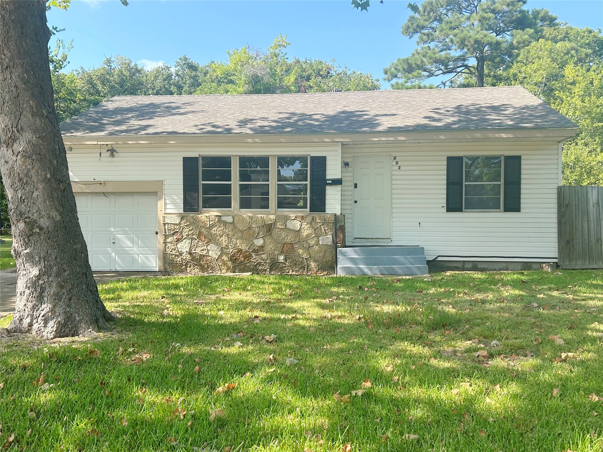 602 Bluebonnet Drive, La Marque, TX 77568 602 Bluebonnet Drive, La Marque, TX 77568