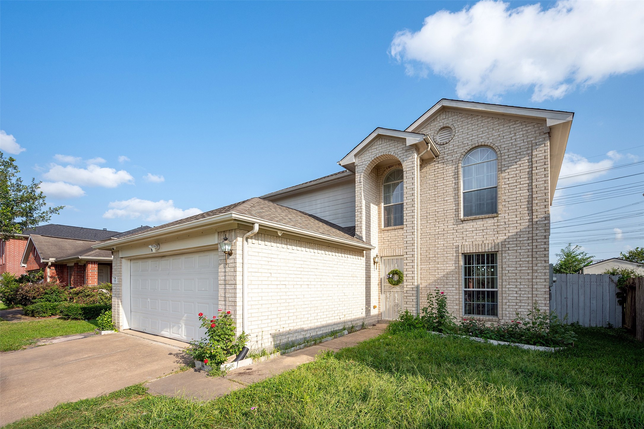 Front Exterior: Stunning front exterior with exceptional curb appeal and well-maintained landscaping Front Exterior: Stunning front exterior with exceptional curb appeal and well-maintained landscaping