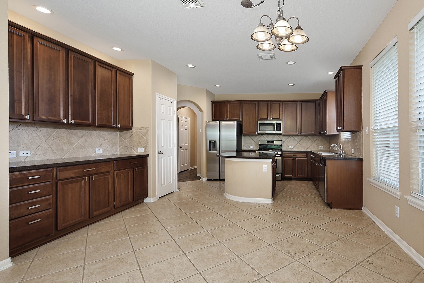 19 Patina Pines Place, The Woodlands, TX 77381
