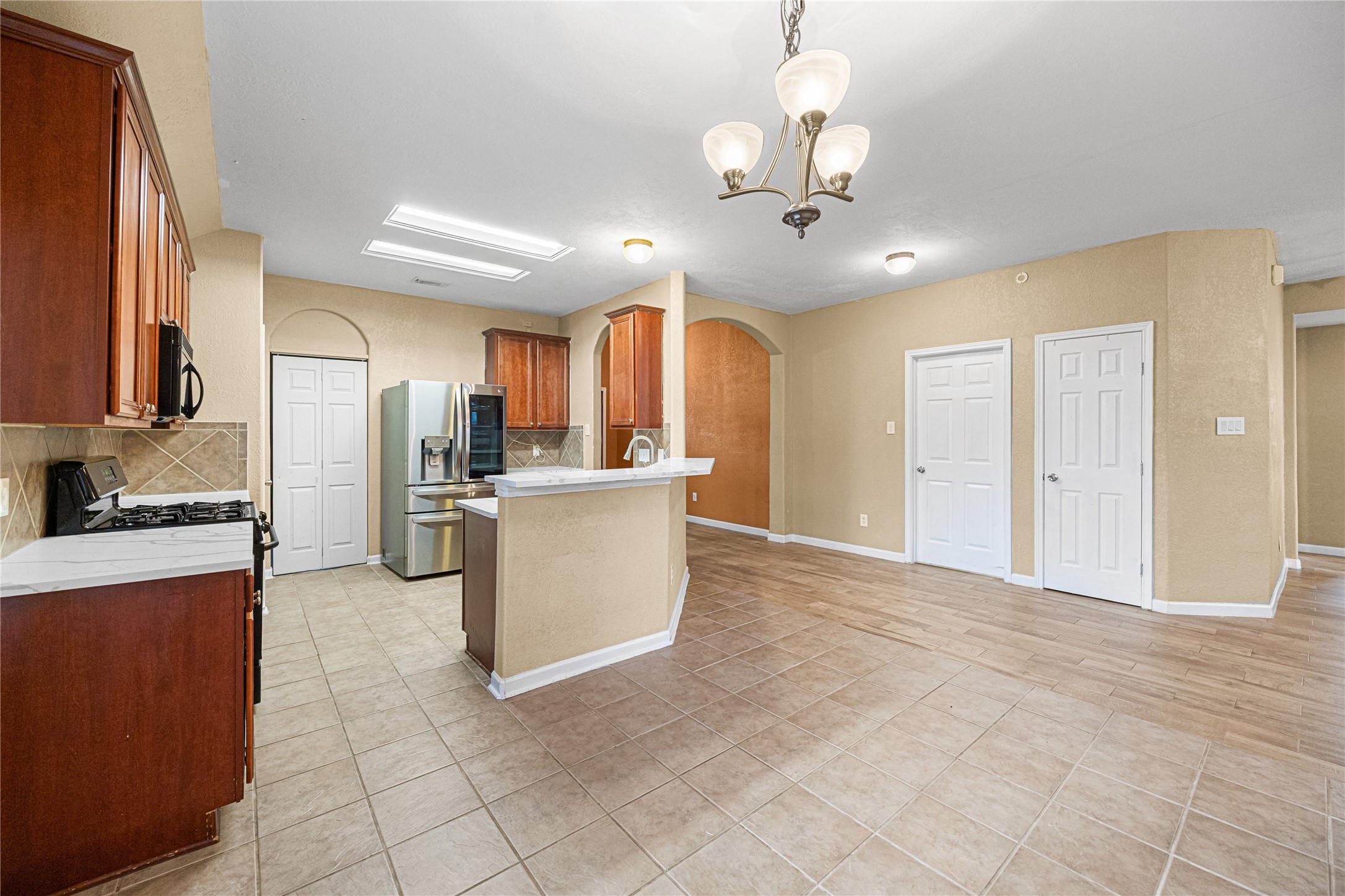 212 Silverbrook Lane, Dickinson, TX 77539 212 Silverbrook Lane, Dickinson, TX 77539