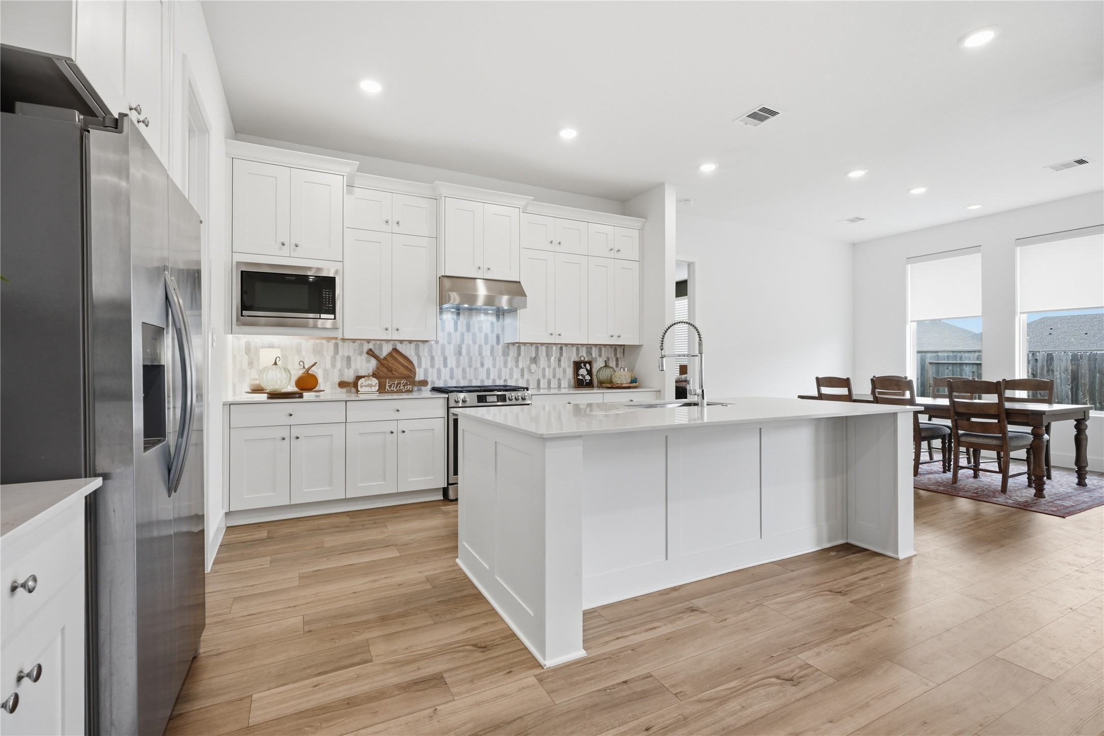 3019 Shelly Bayou Court, League City, TX 77573