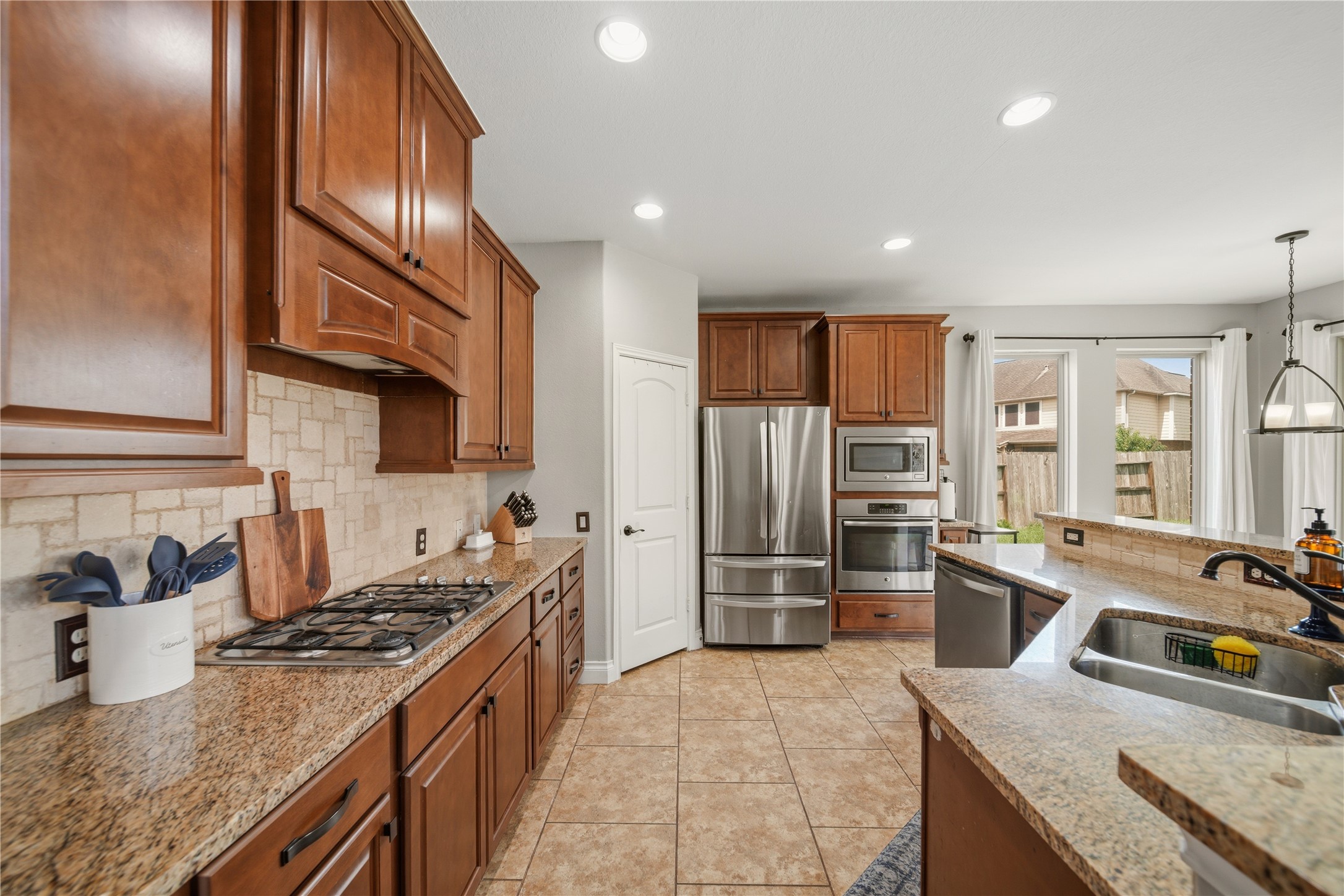 13711 Cutler Springs Court, Pearland, TX 77584
