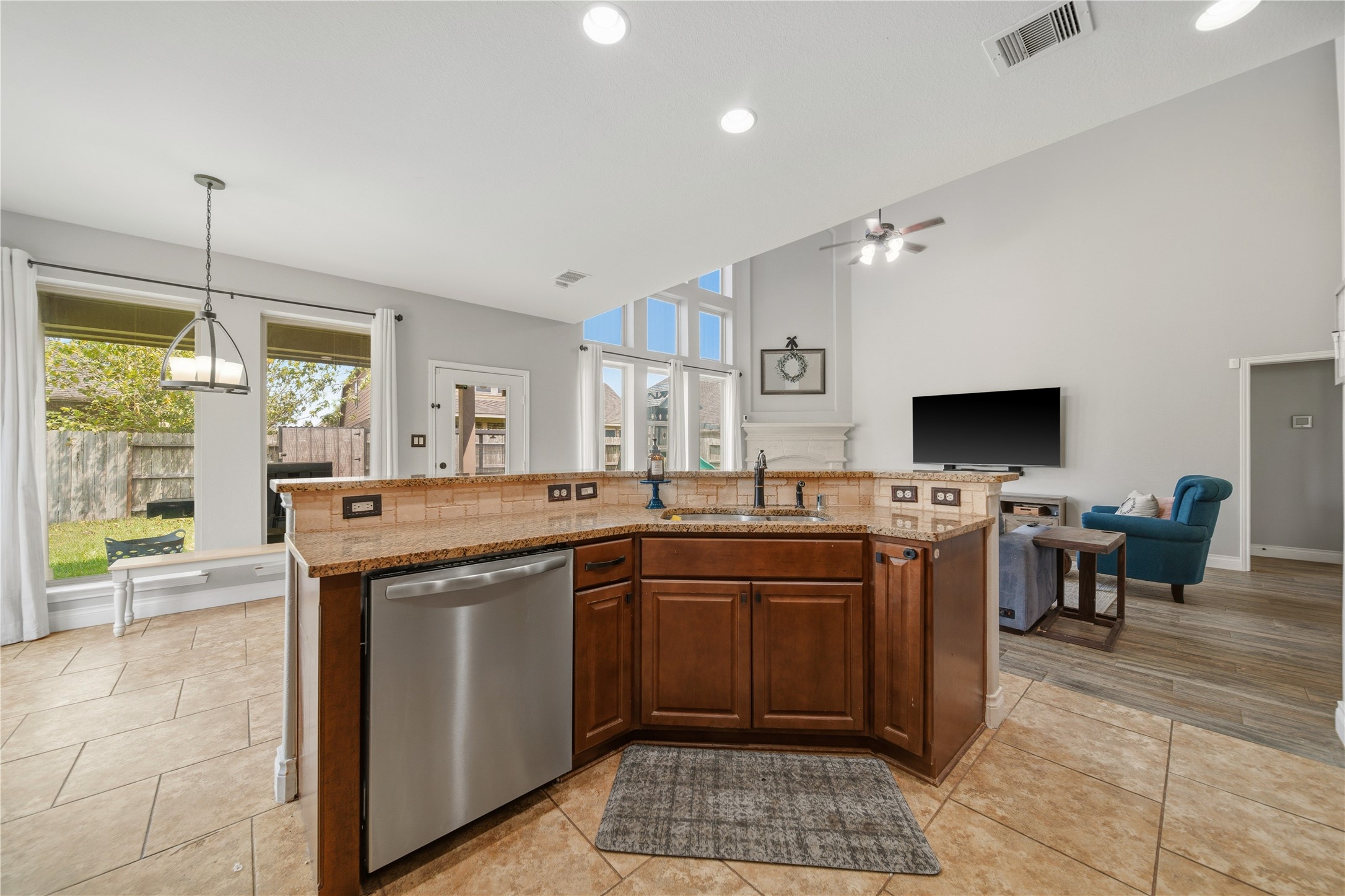 13711 Cutler Springs Court, Pearland, TX 77584