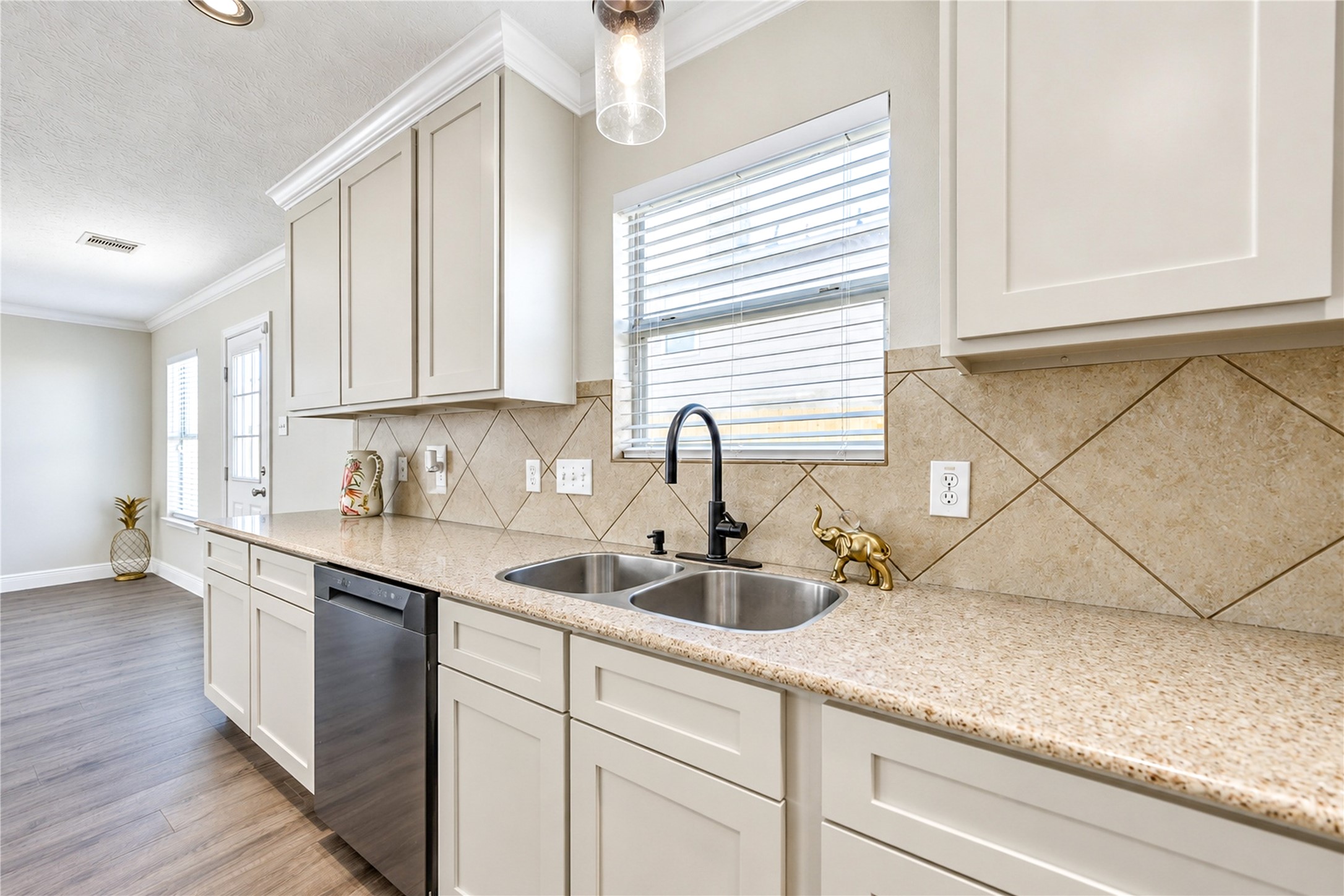 7331 Liberty Tree Lane, Houston, TX 77049