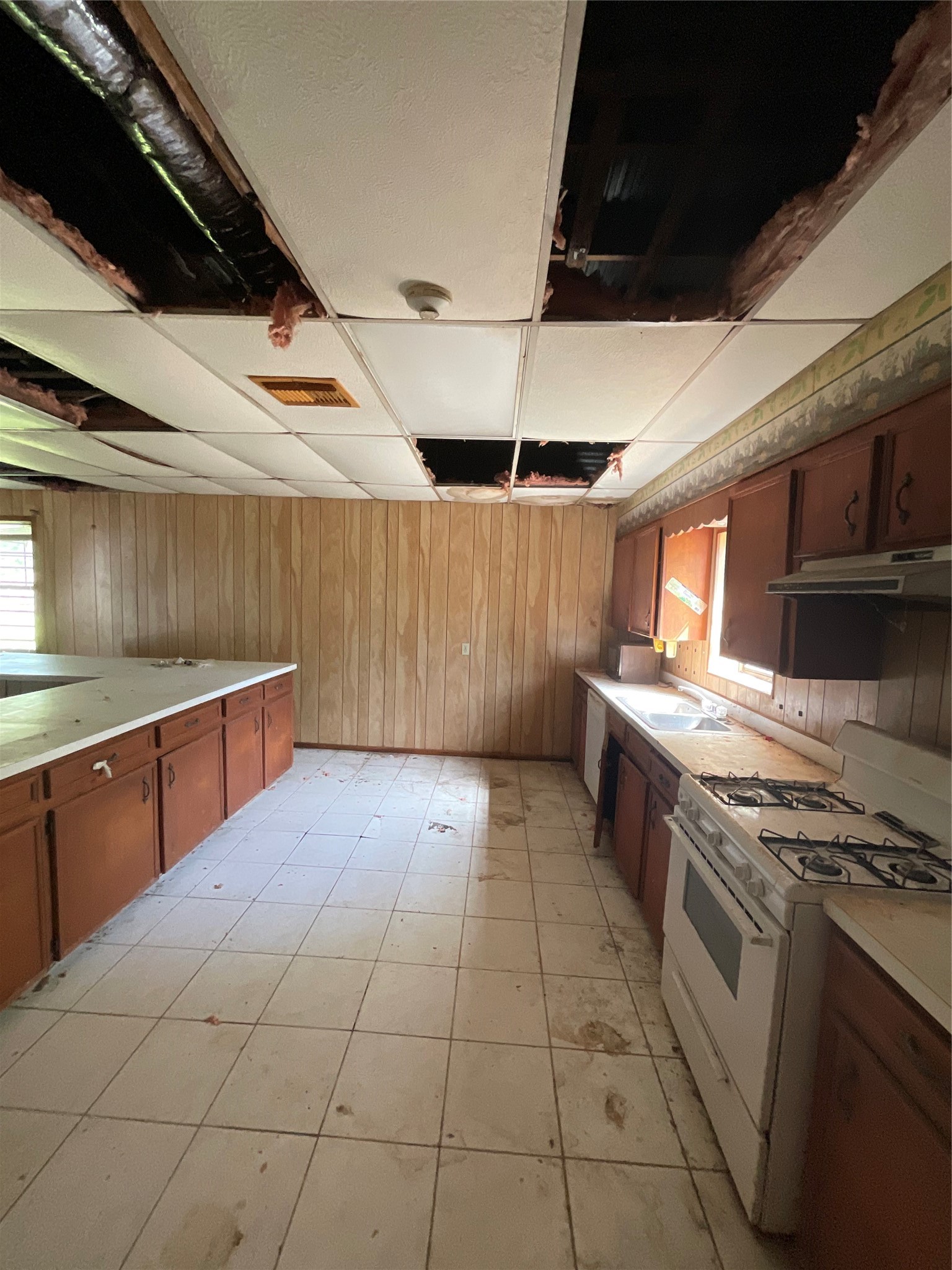 616 Rosedale Street, La Marque, TX 77568