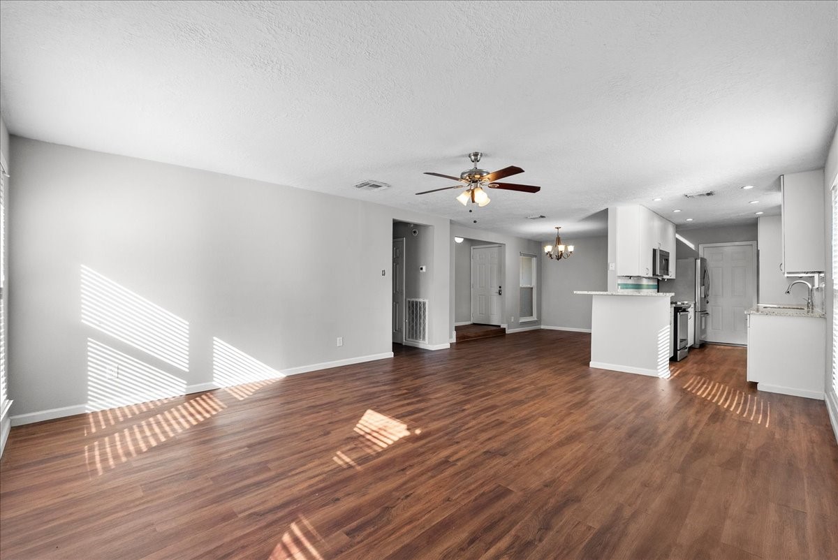 3206 Wavecrest Street, League City, TX 77573