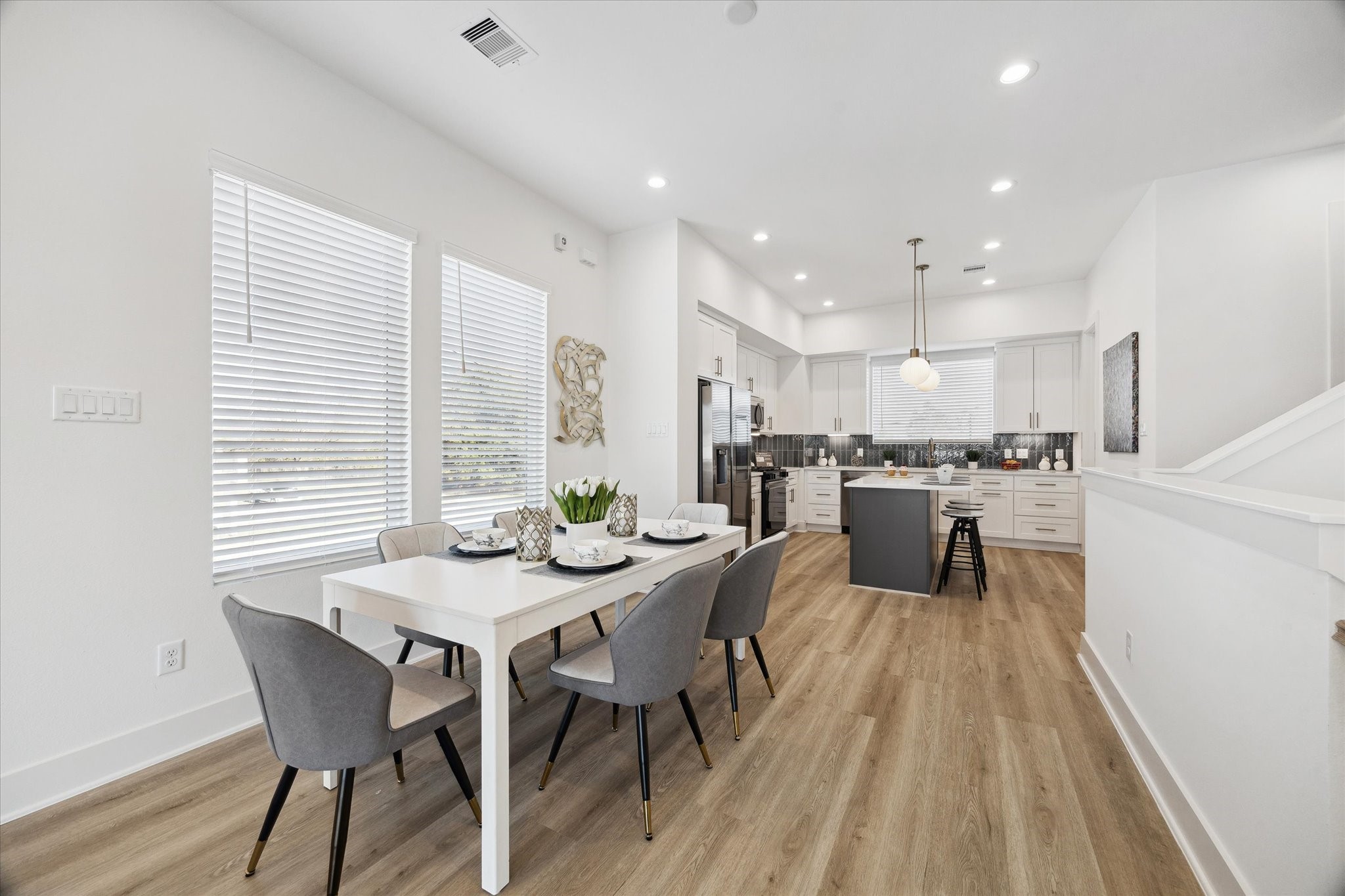5607 Camino Encantado Drive, Houston, TX 77091