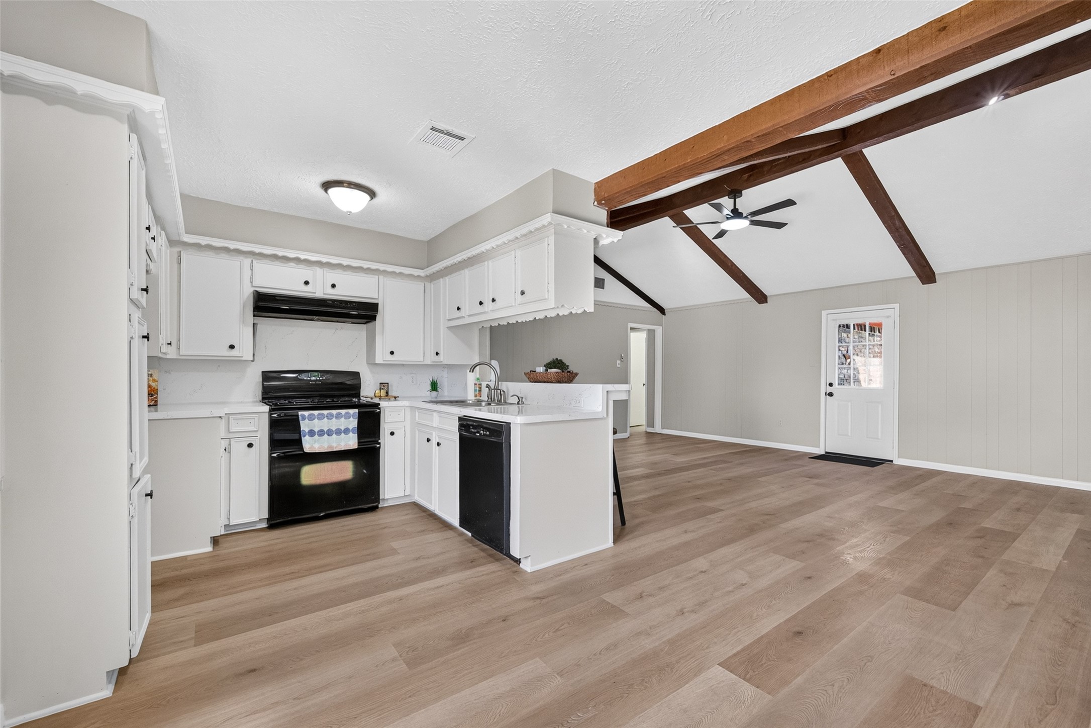 4809 Yellowstone Drive, Pasadena, TX 77505