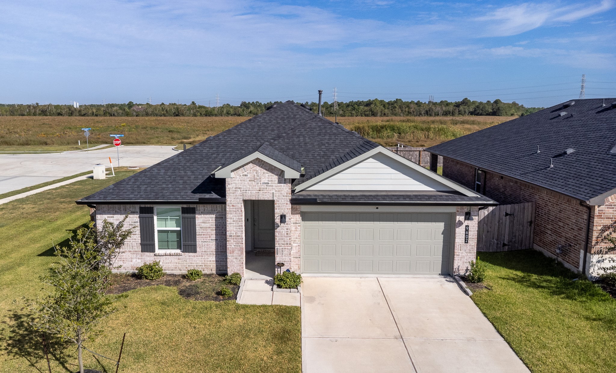 9602 Wall Street, Texas City, TX 77591