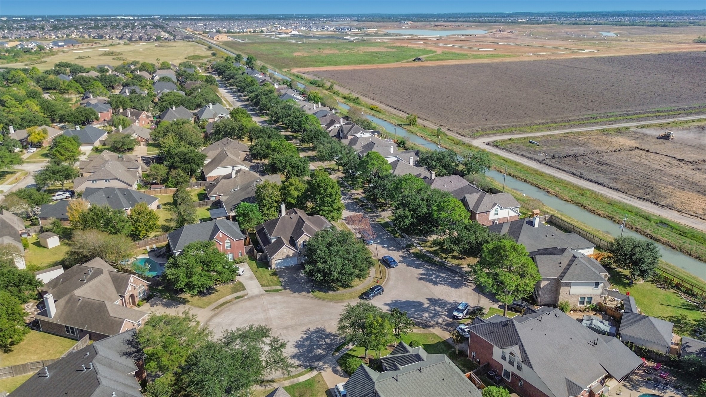 5216 Hidden Brook Lane, League City, TX 77573