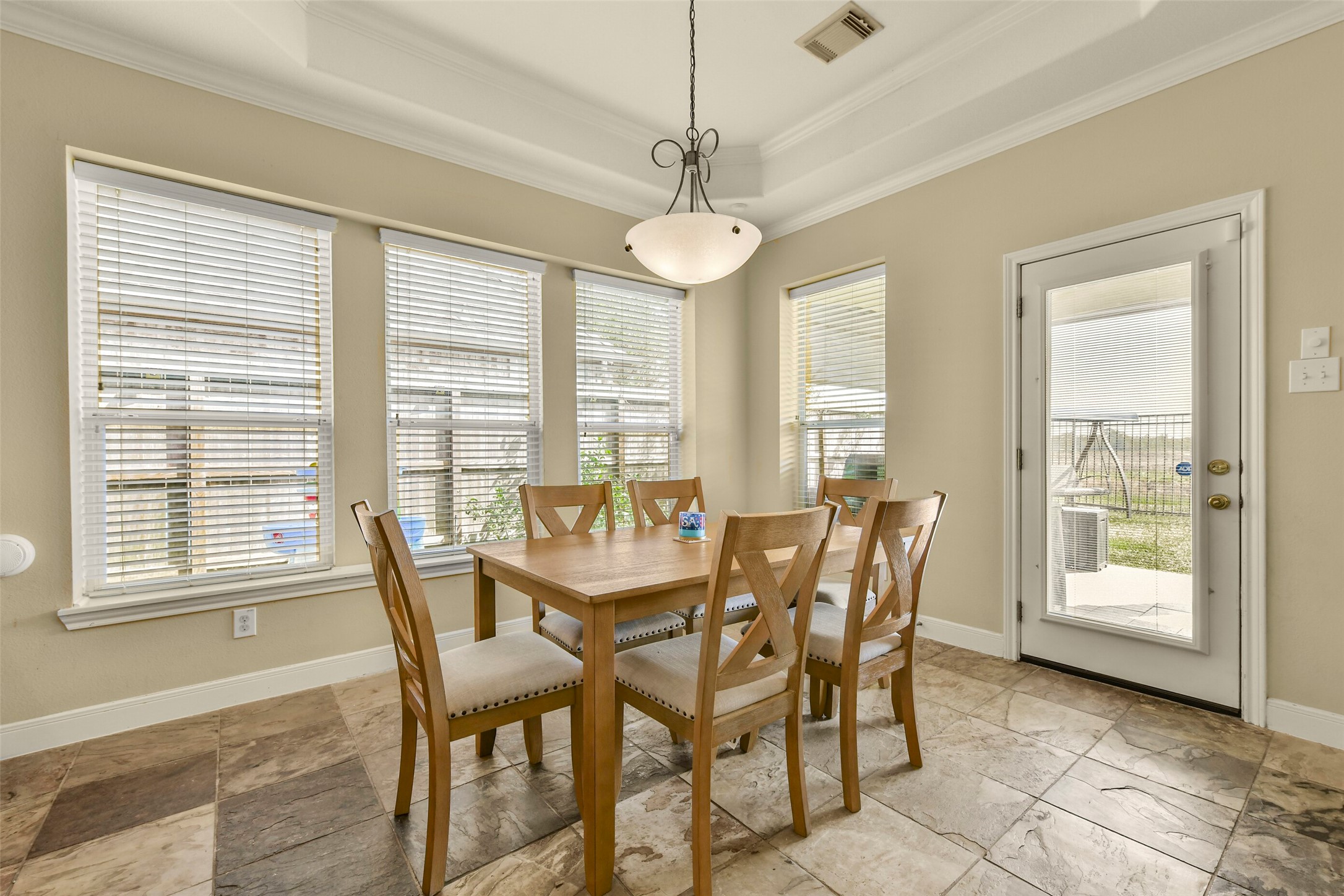 5216 Hidden Brook Lane, League City, TX 77573