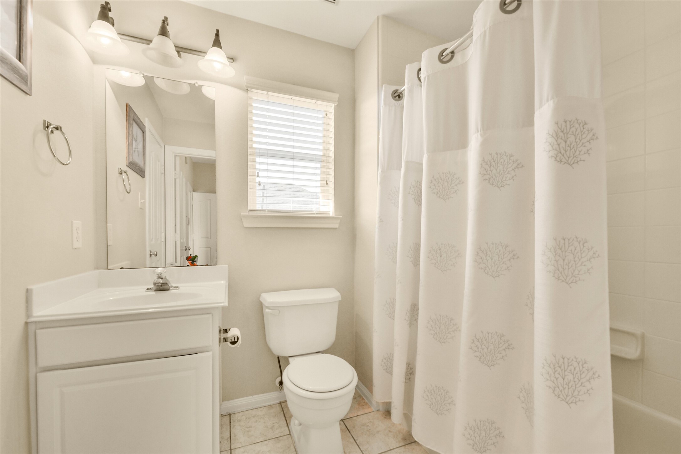5216 Hidden Brook Lane, League City, TX 77573