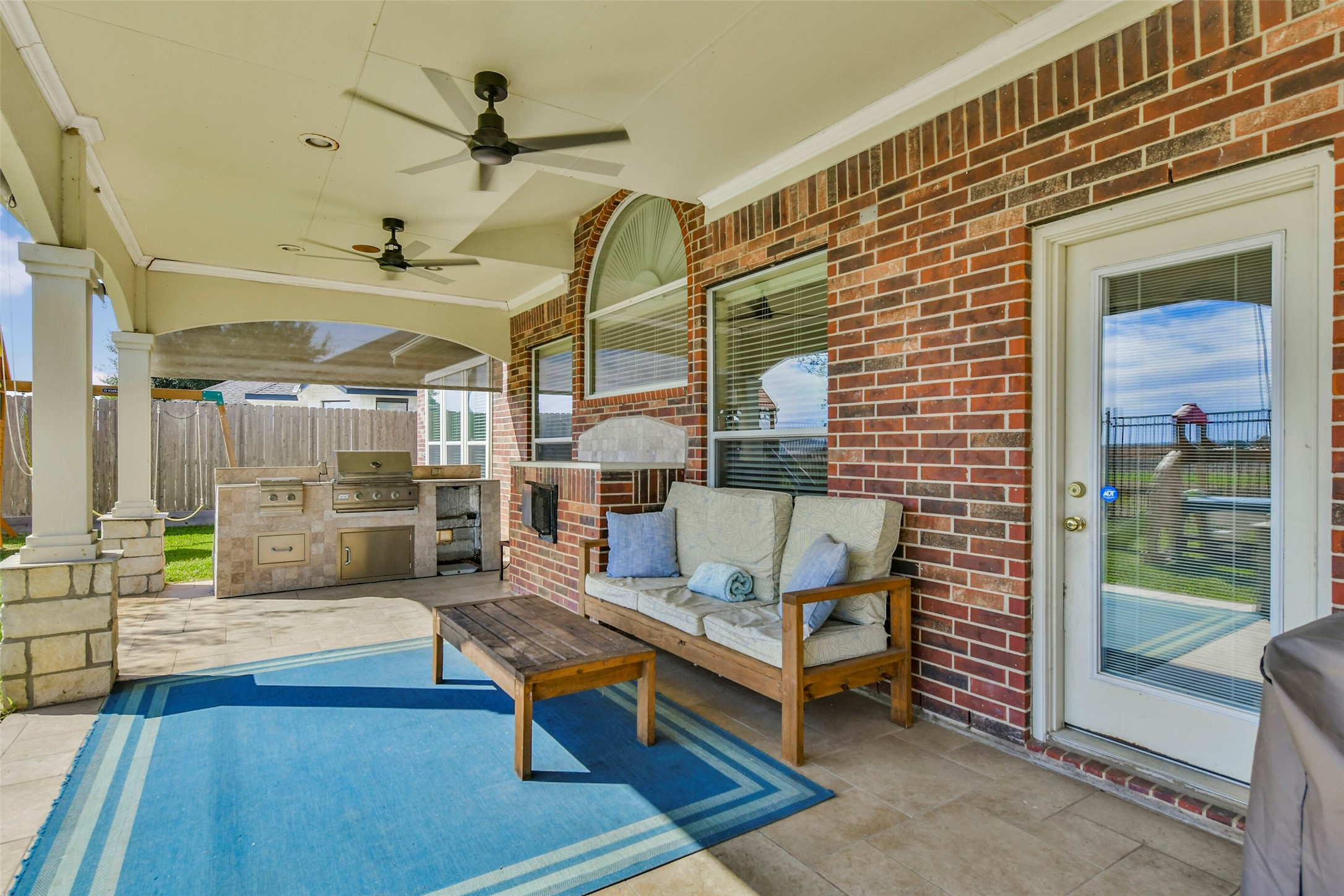5216 Hidden Brook Lane, League City, TX 77573