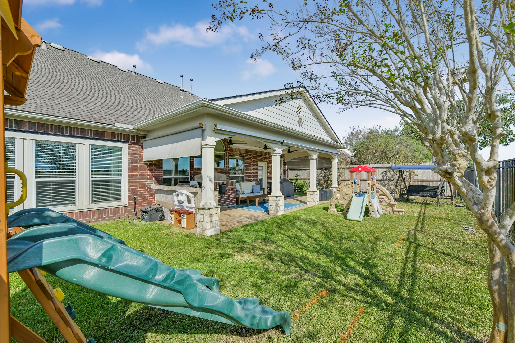 5216 Hidden Brook Lane, League City, TX 77573