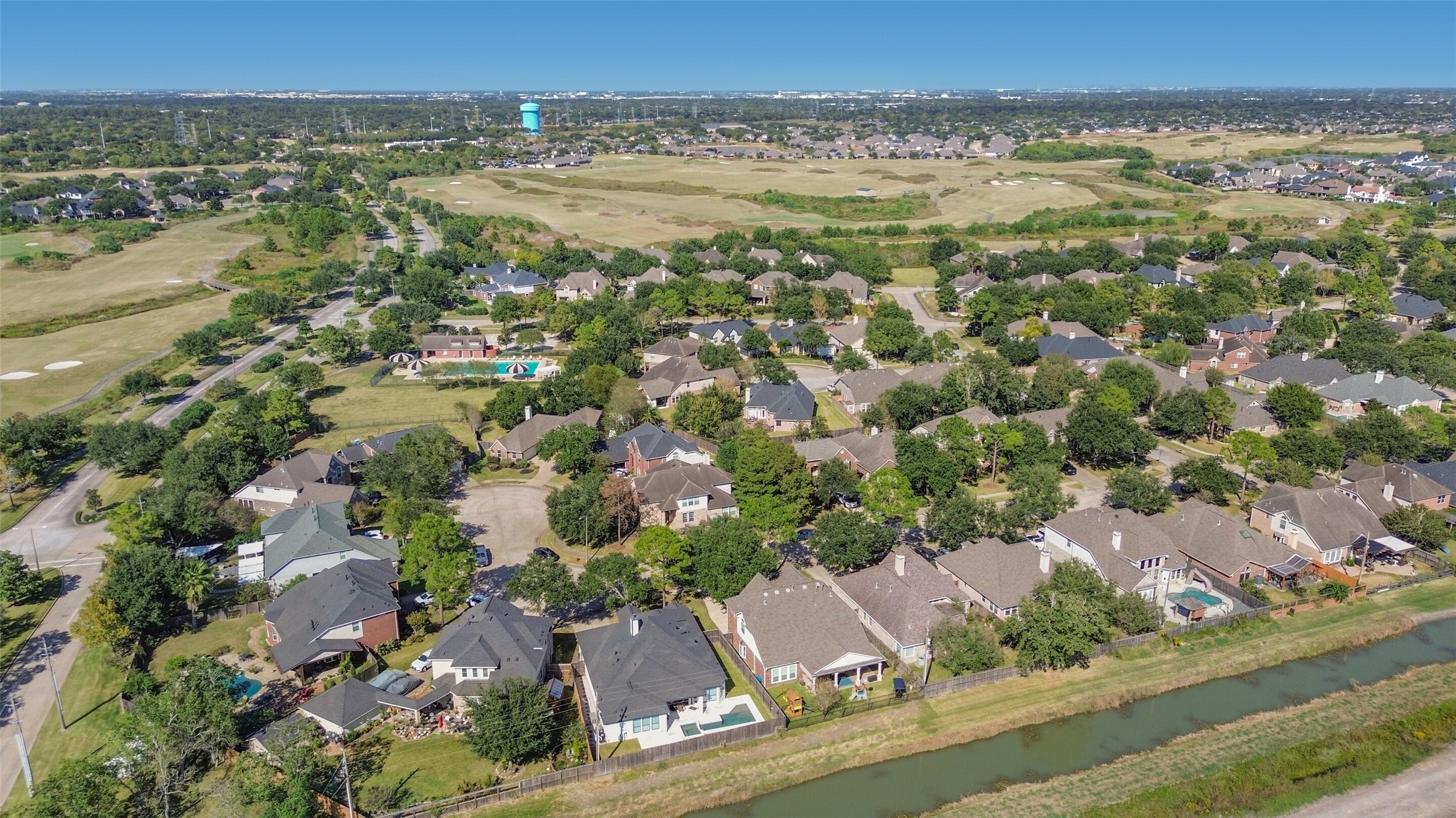 5216 Hidden Brook Lane, League City, TX 77573