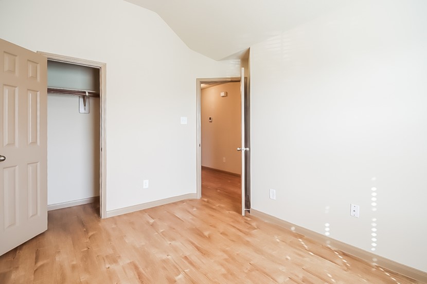 Photos may be representative of the floor plan and not the exact home. Finishes, layout, and features of the actual property for lease may vary.
