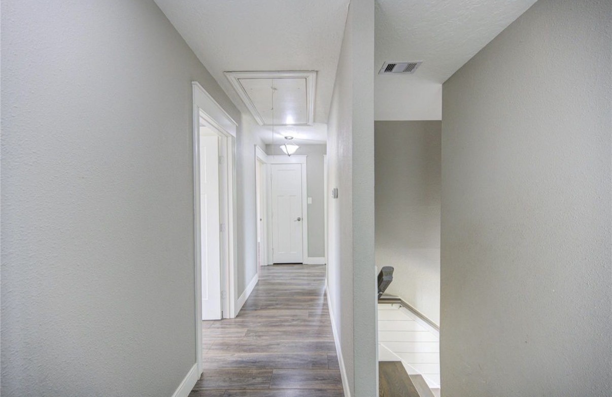 303 Old Bayou Drive, Dickinson, TX 77539