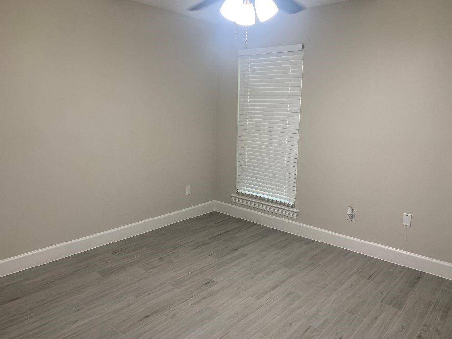 4039 Woodhollow Lane, Pasadena, TX 77504