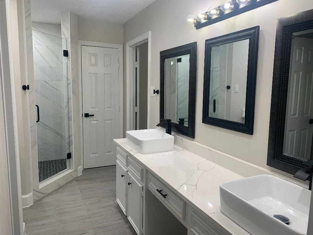 4039 Woodhollow Lane, Pasadena, TX 77504
