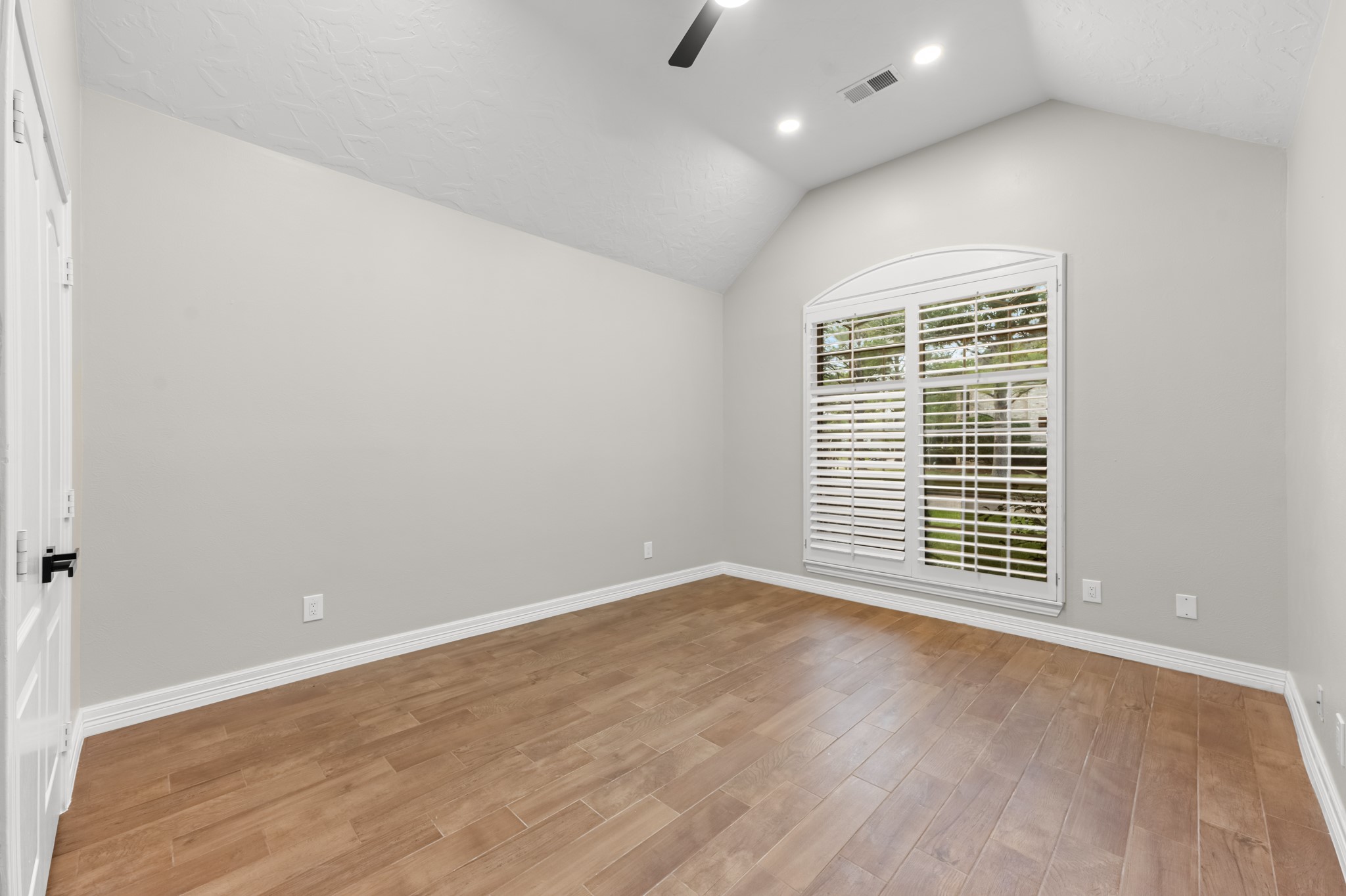 1923 Hollow Wind Drive, Katy, TX 77450