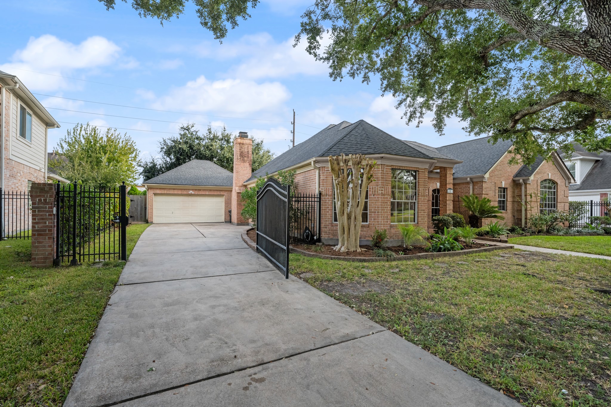 1923 Hollow Wind Drive, Katy, TX 77450