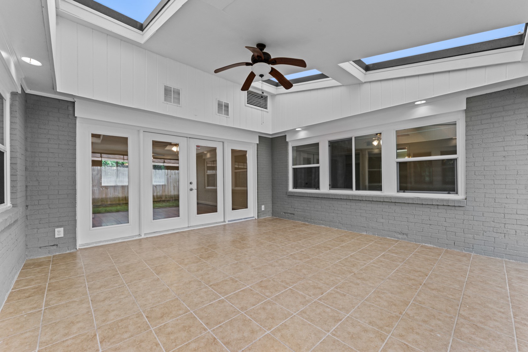 10613 Willowgrove Drive, Houston, TX 77035