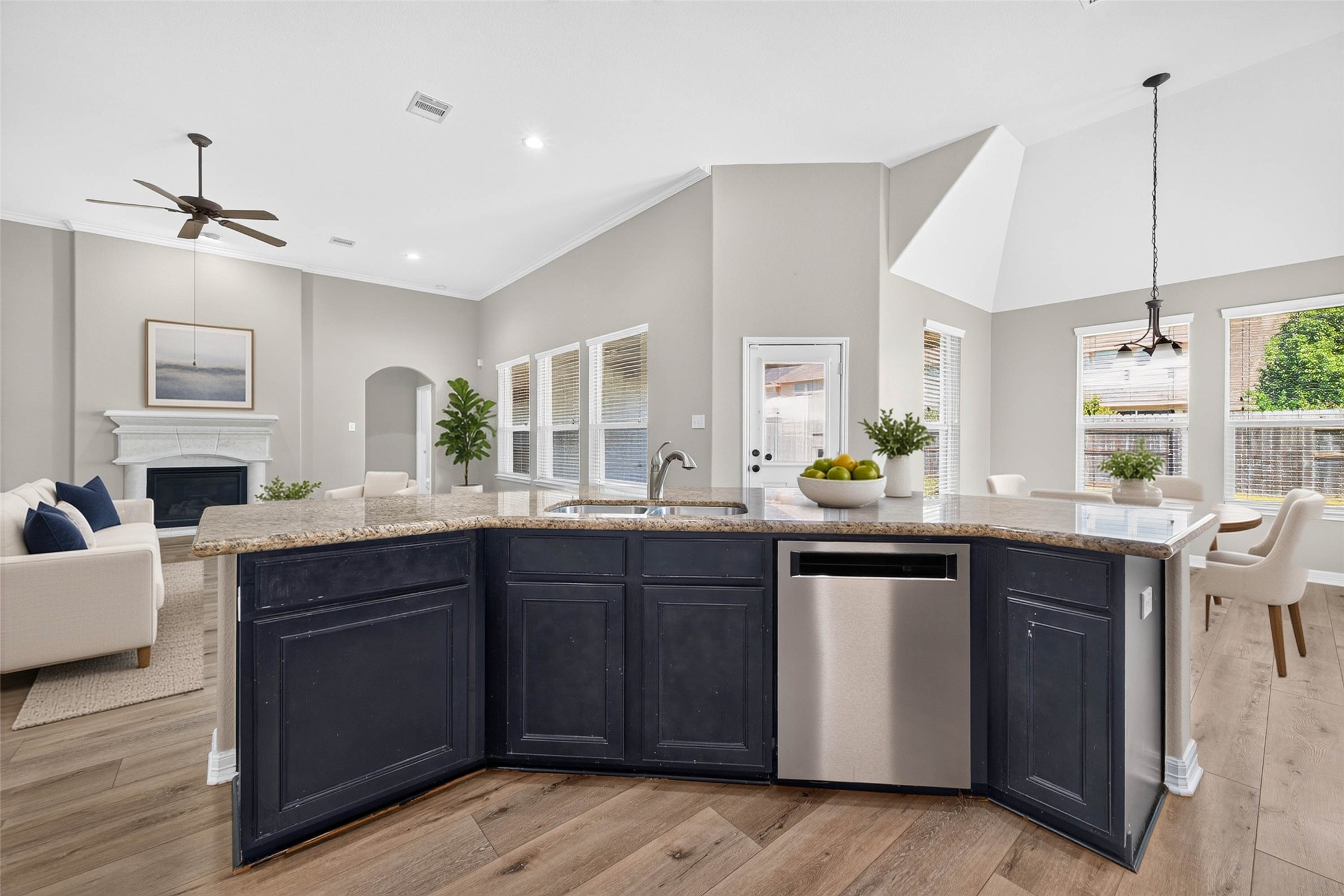 1114 Sydney Lane, Friendswood, TX 77546