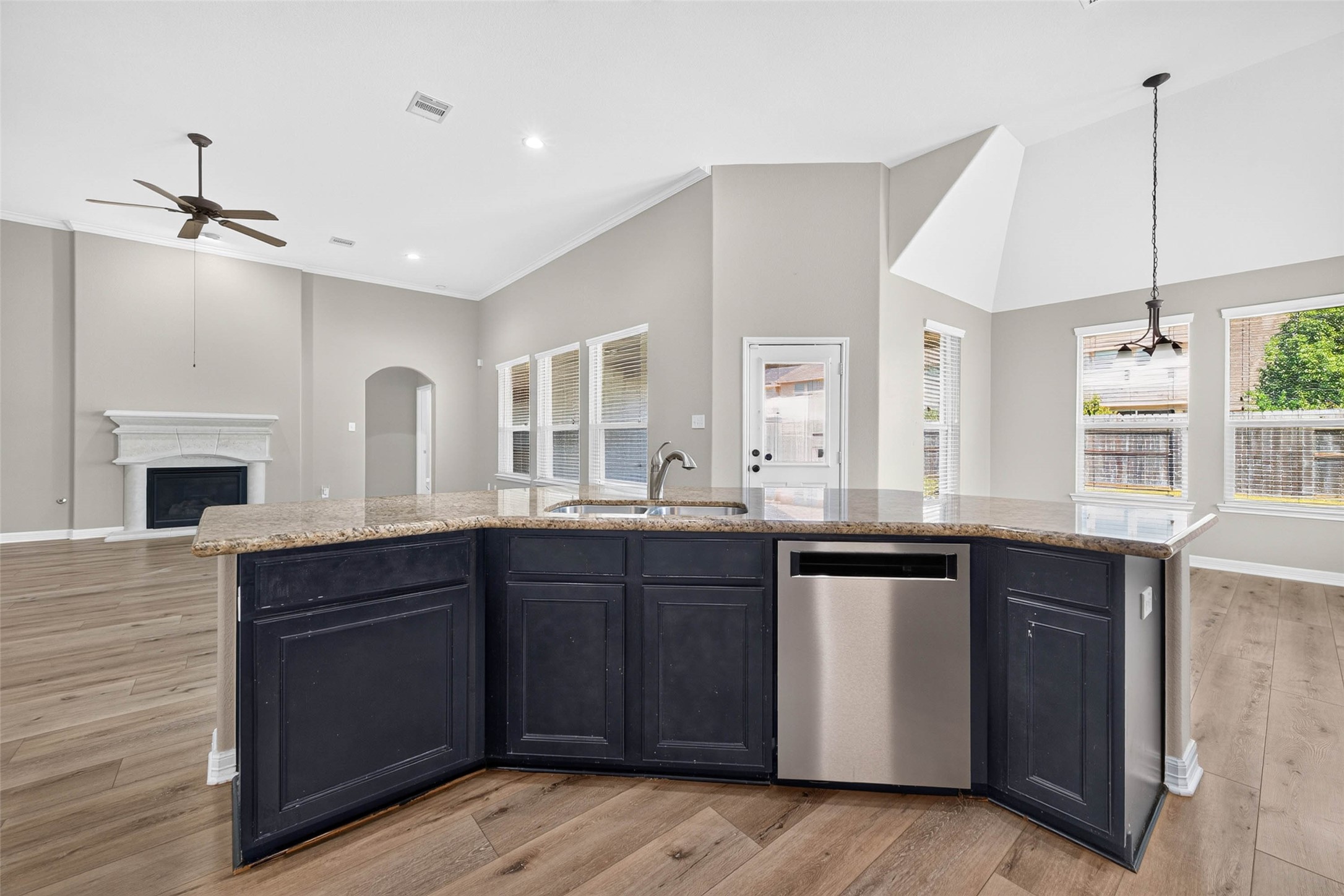 1114 Sydney Lane, Friendswood, TX 77546