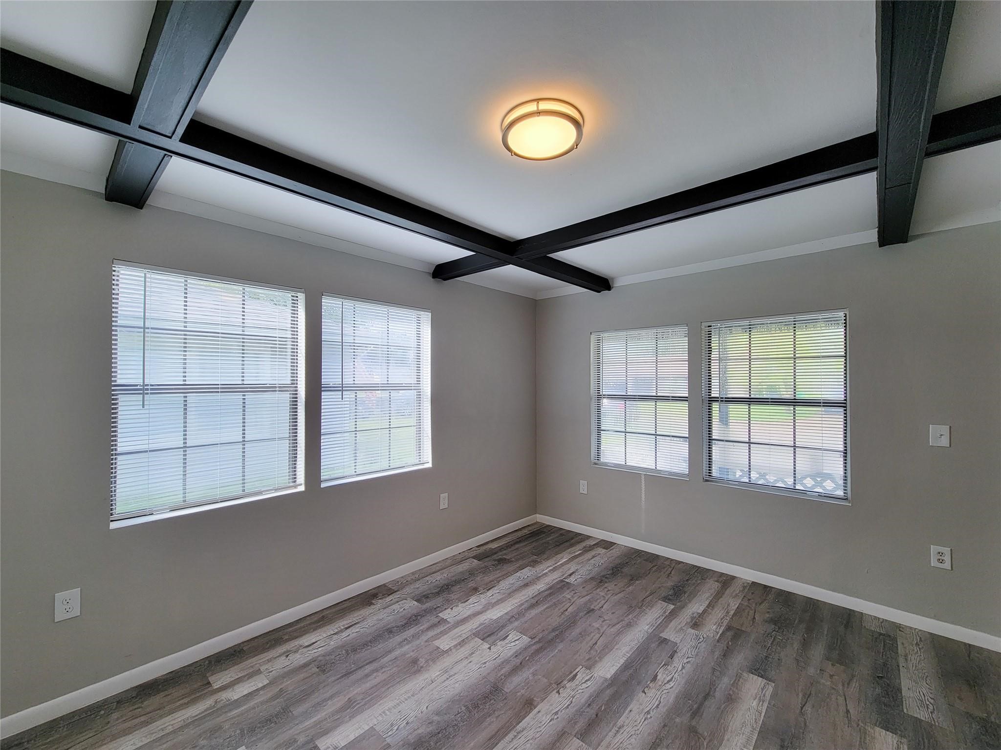1236 San Felipe Street, Angleton, TX 77515