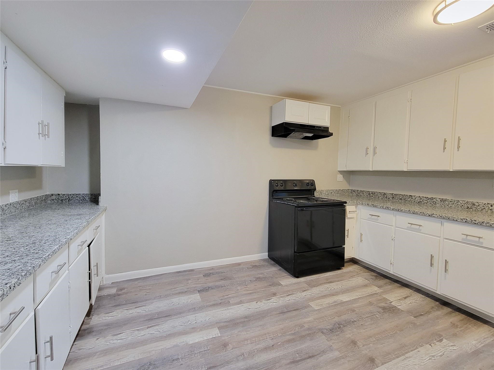 1236 San Felipe Street, Angleton, TX 77515